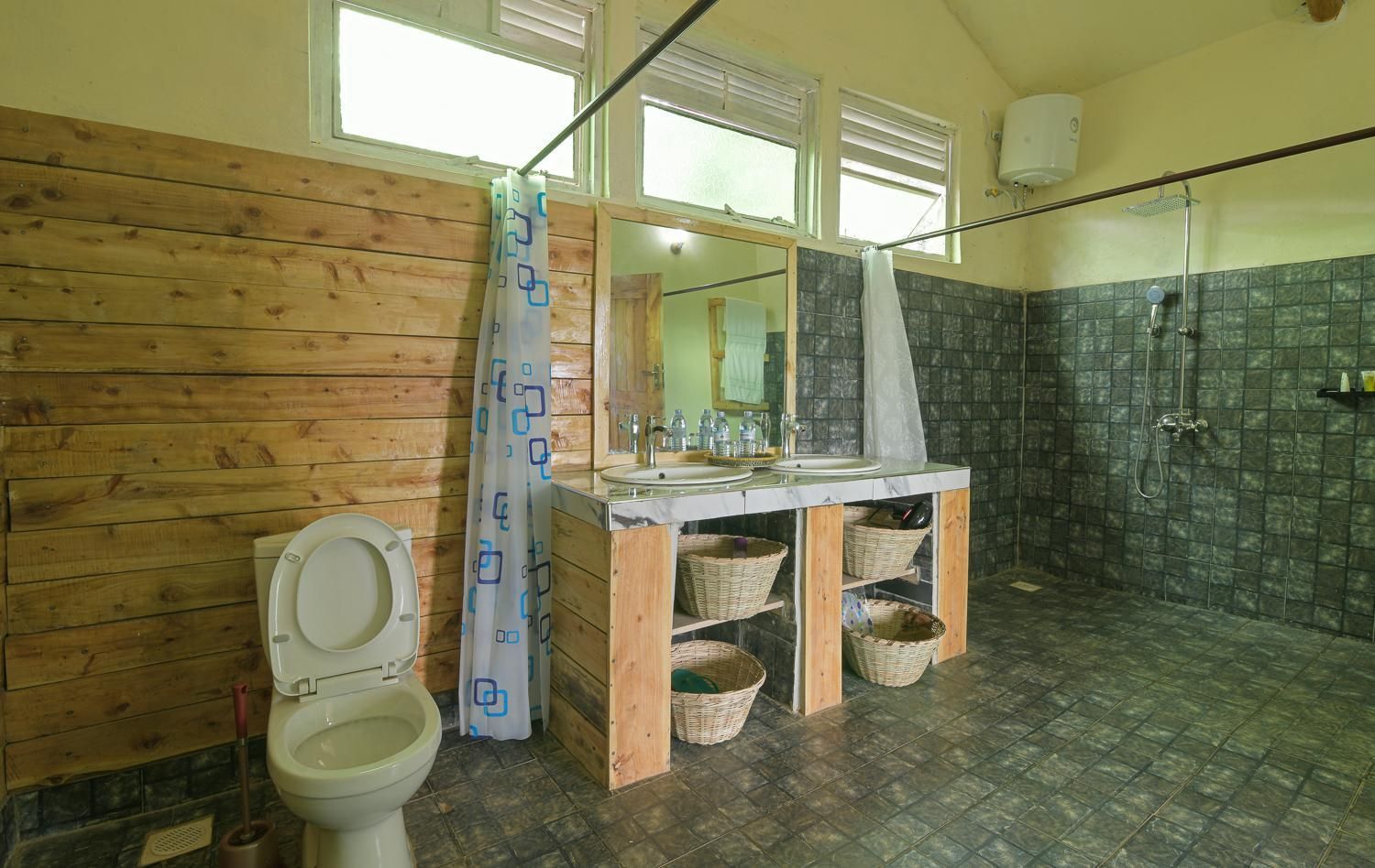 Bwindi Orugano Lodge Deluxe Double or Twin Room with Garden View 2