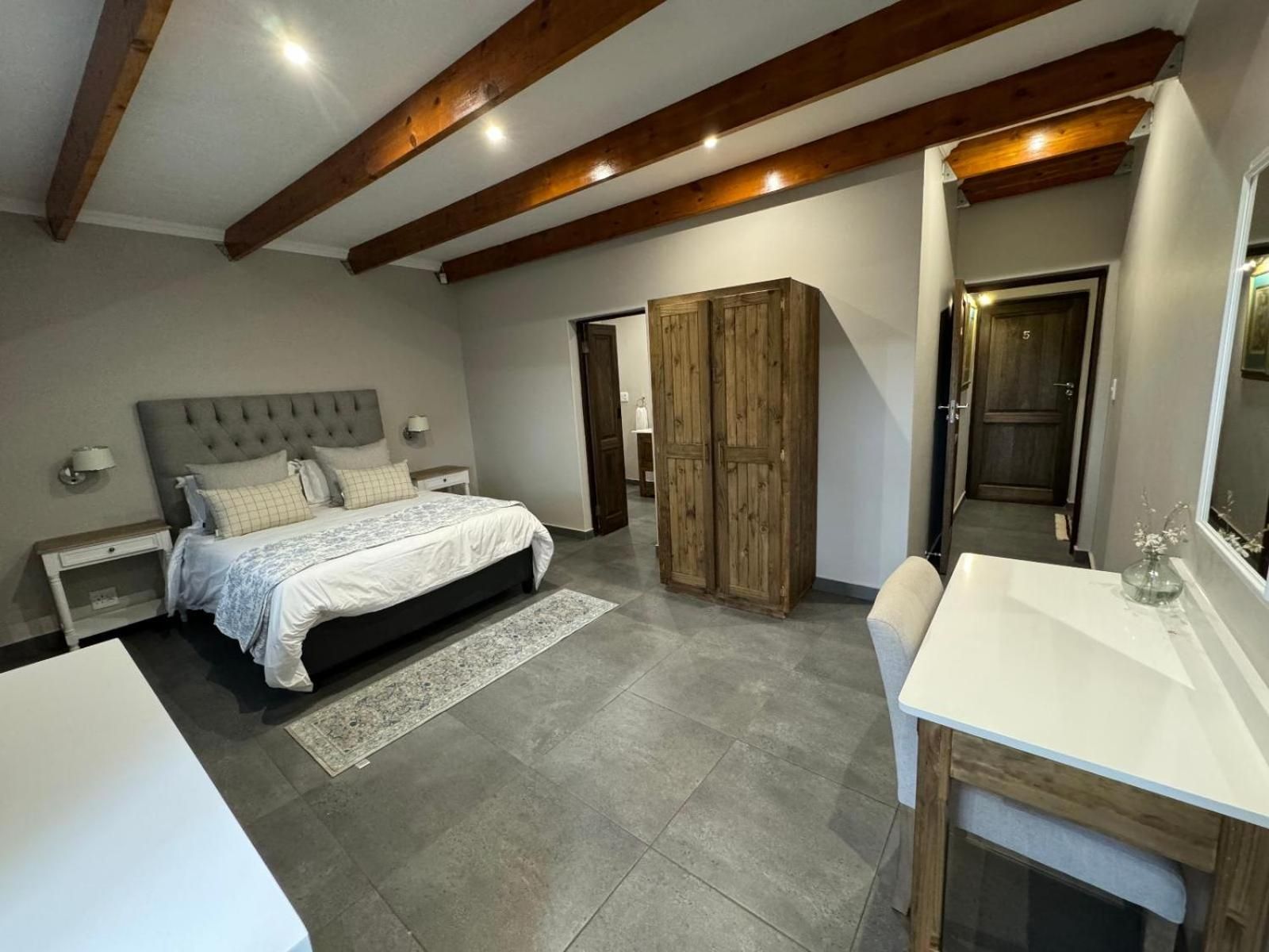Superior Queen Room