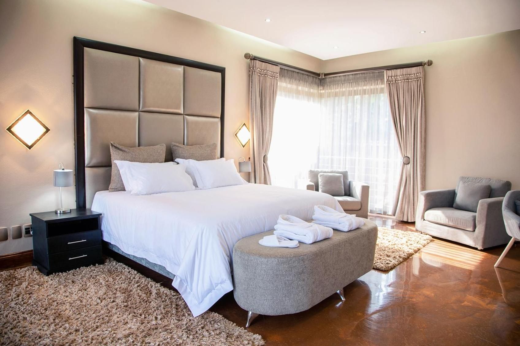 Superior King Room