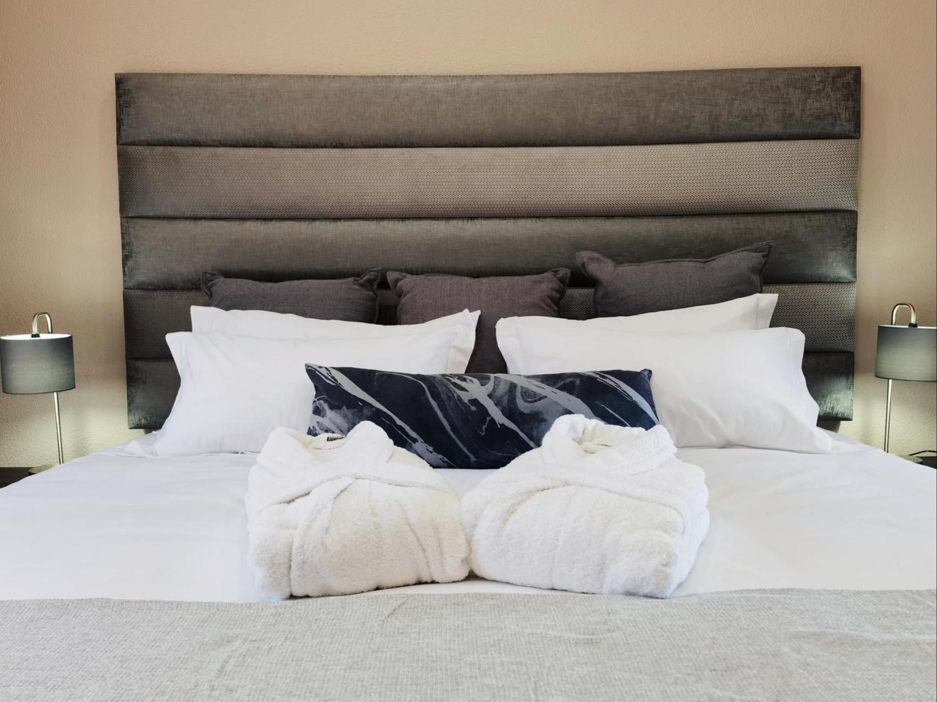 Deluxe Double or Twin Room with Garden View