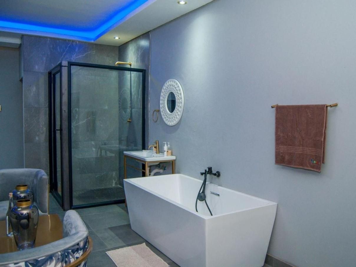 The Lux Hotel and Resorts Premium Suite 3