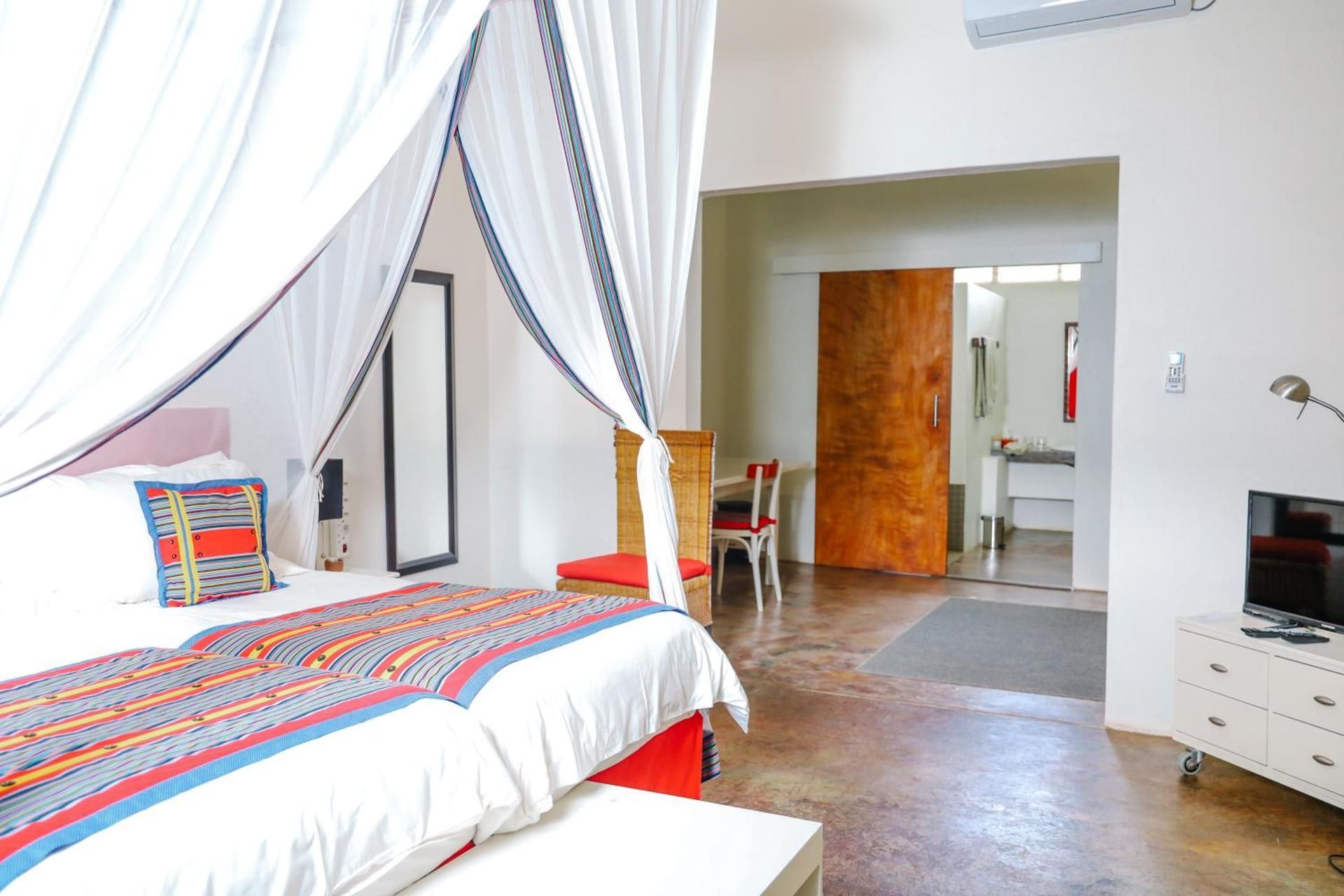 Twin Room with Mountain View - Disability Access