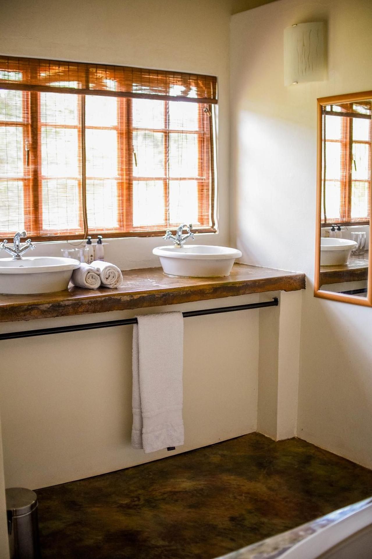 Two-Bedroom Suite (4 Adults + 1 Child)