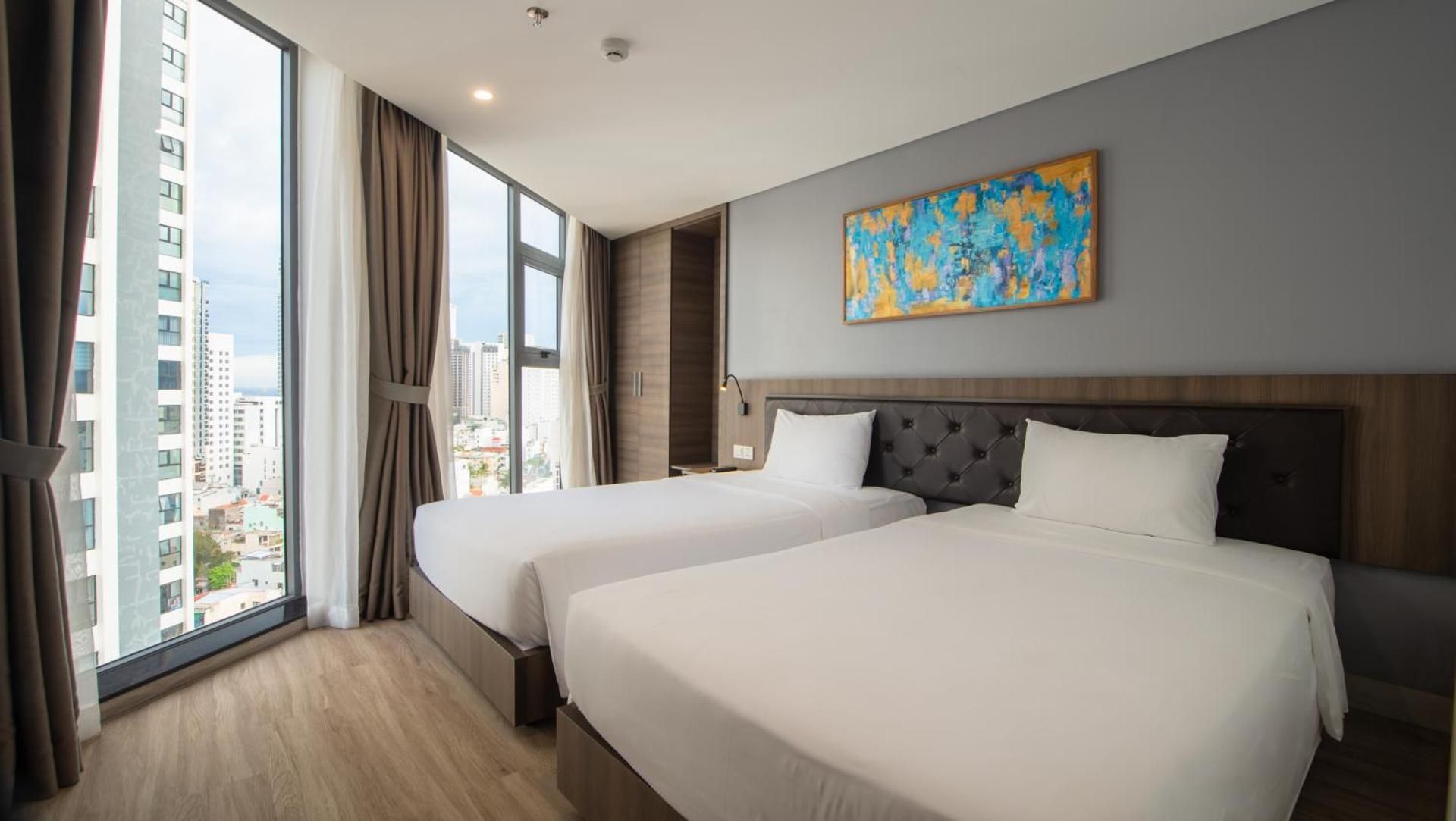 Suite with City View