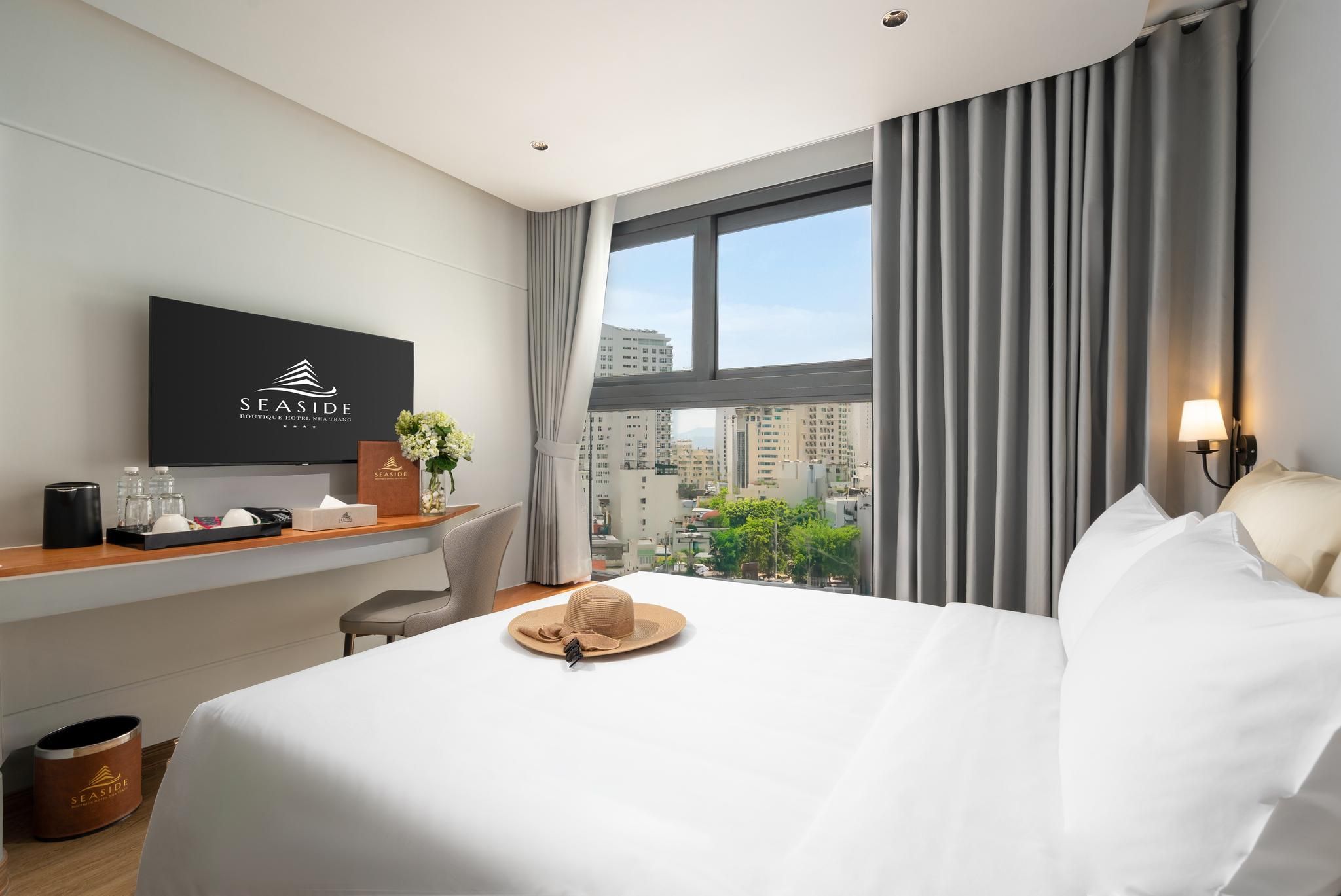 Deluxe Double or Twin Room with Window - Sea View