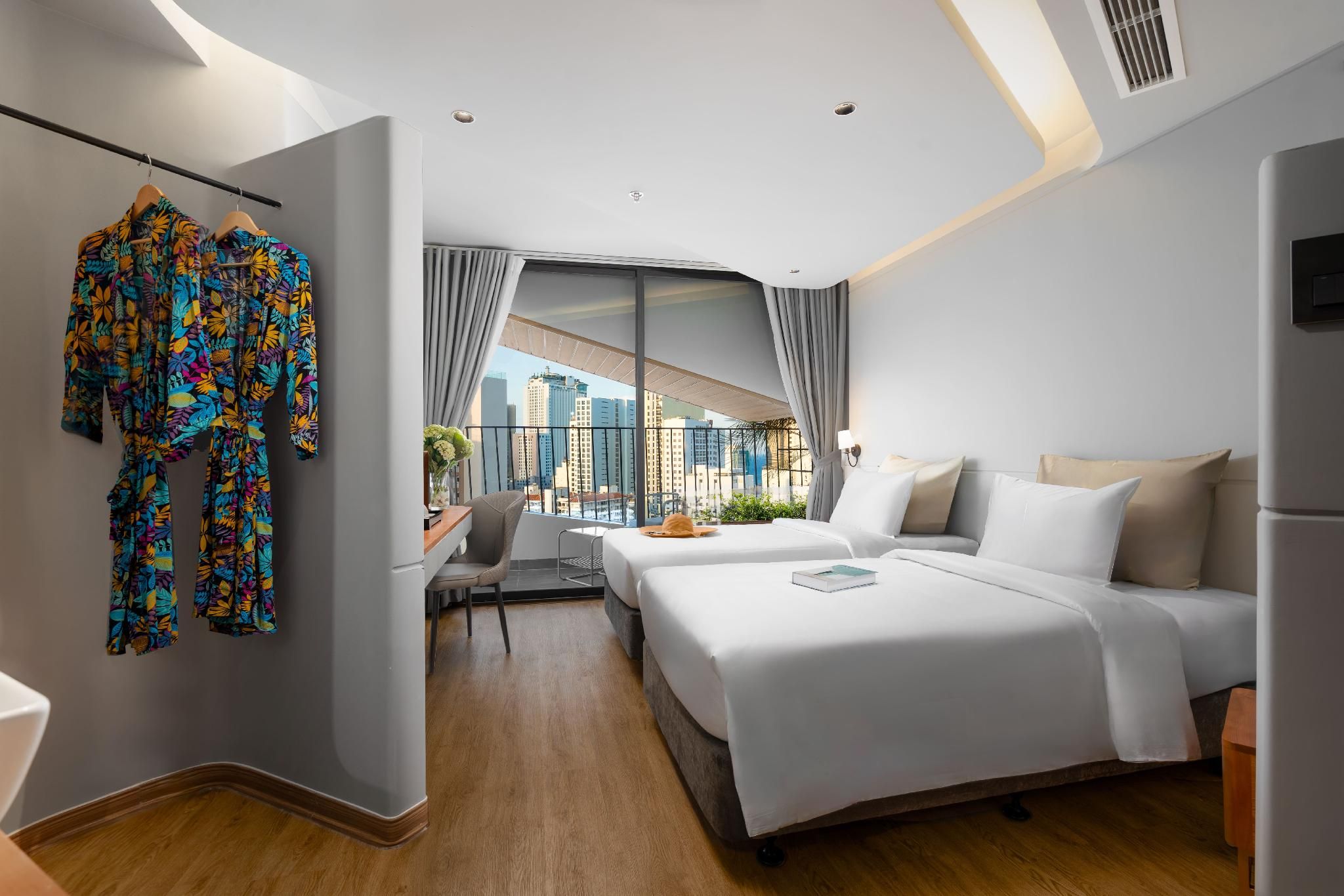 Executive Double or Twin Room with Balcony - Sea View