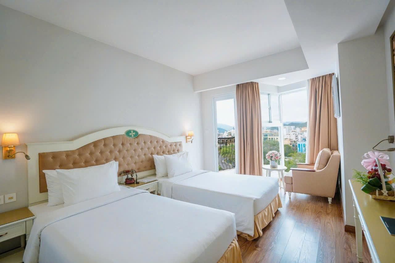 Senior Deluxe Twin Room