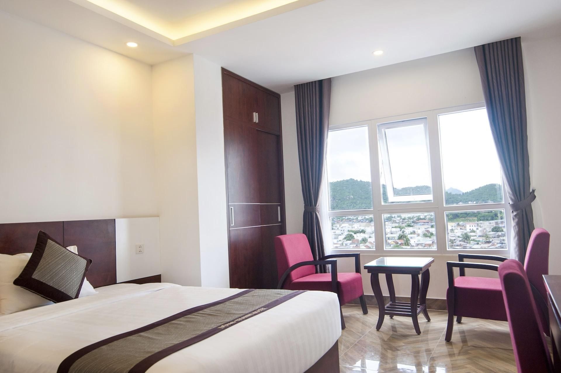 Deluxe River View Double Room