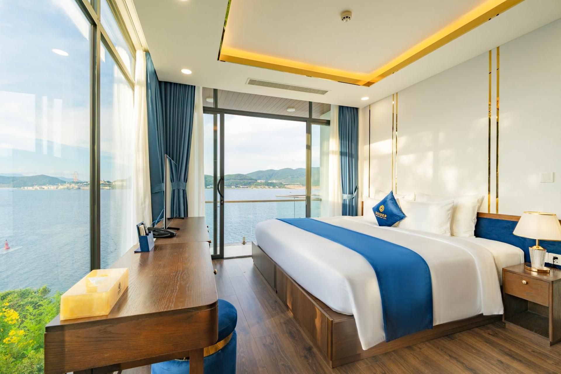 Hilltop Ocean Pool Villa