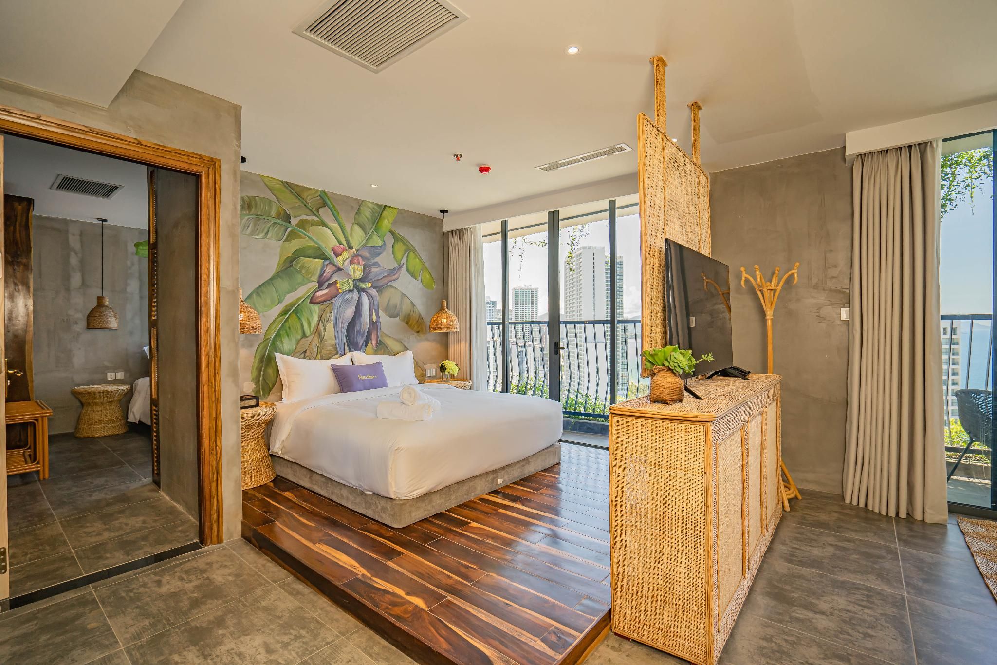 Two Bedroom Apartment with Terrace and Sea View