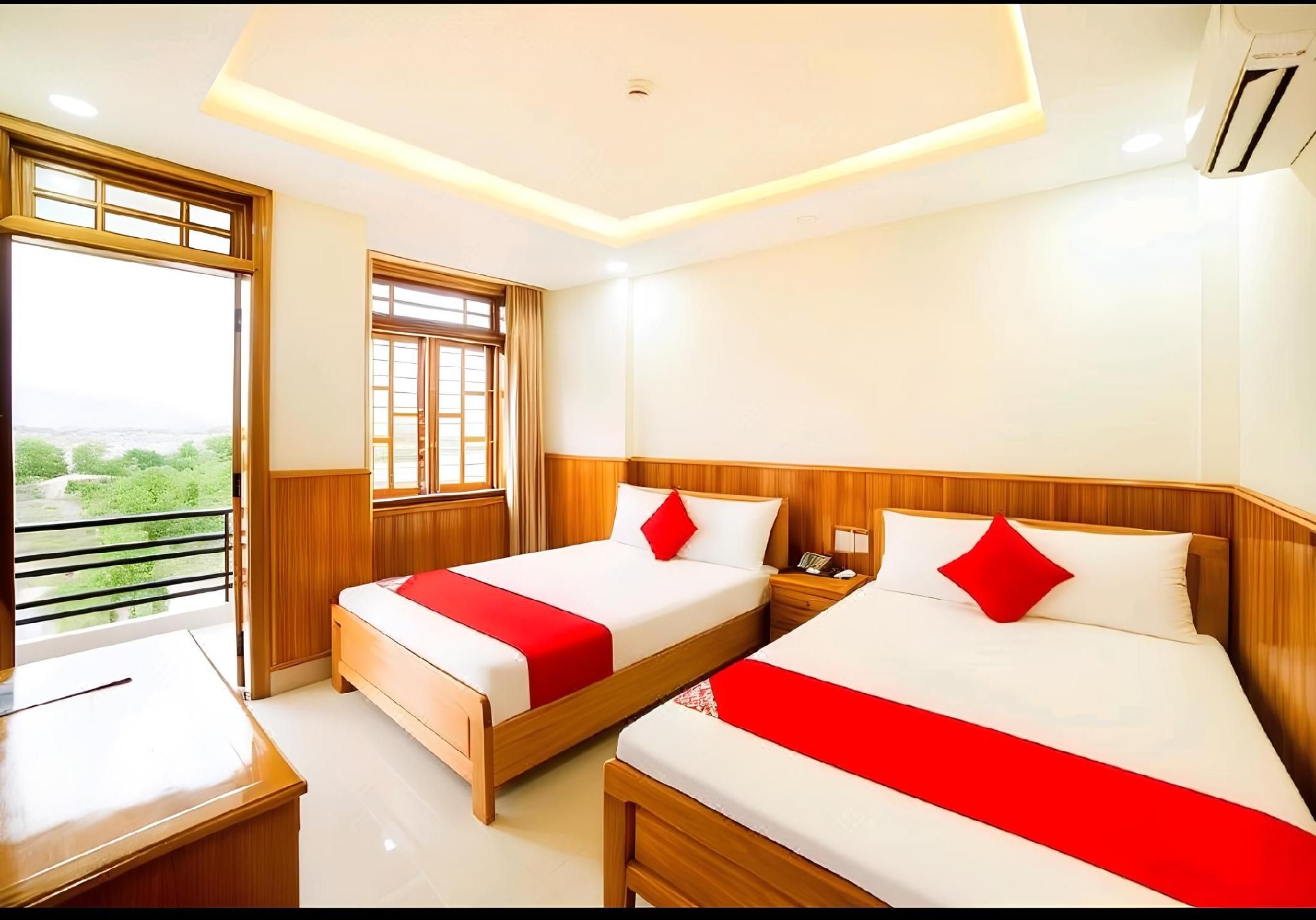 Deluxe Family Room
