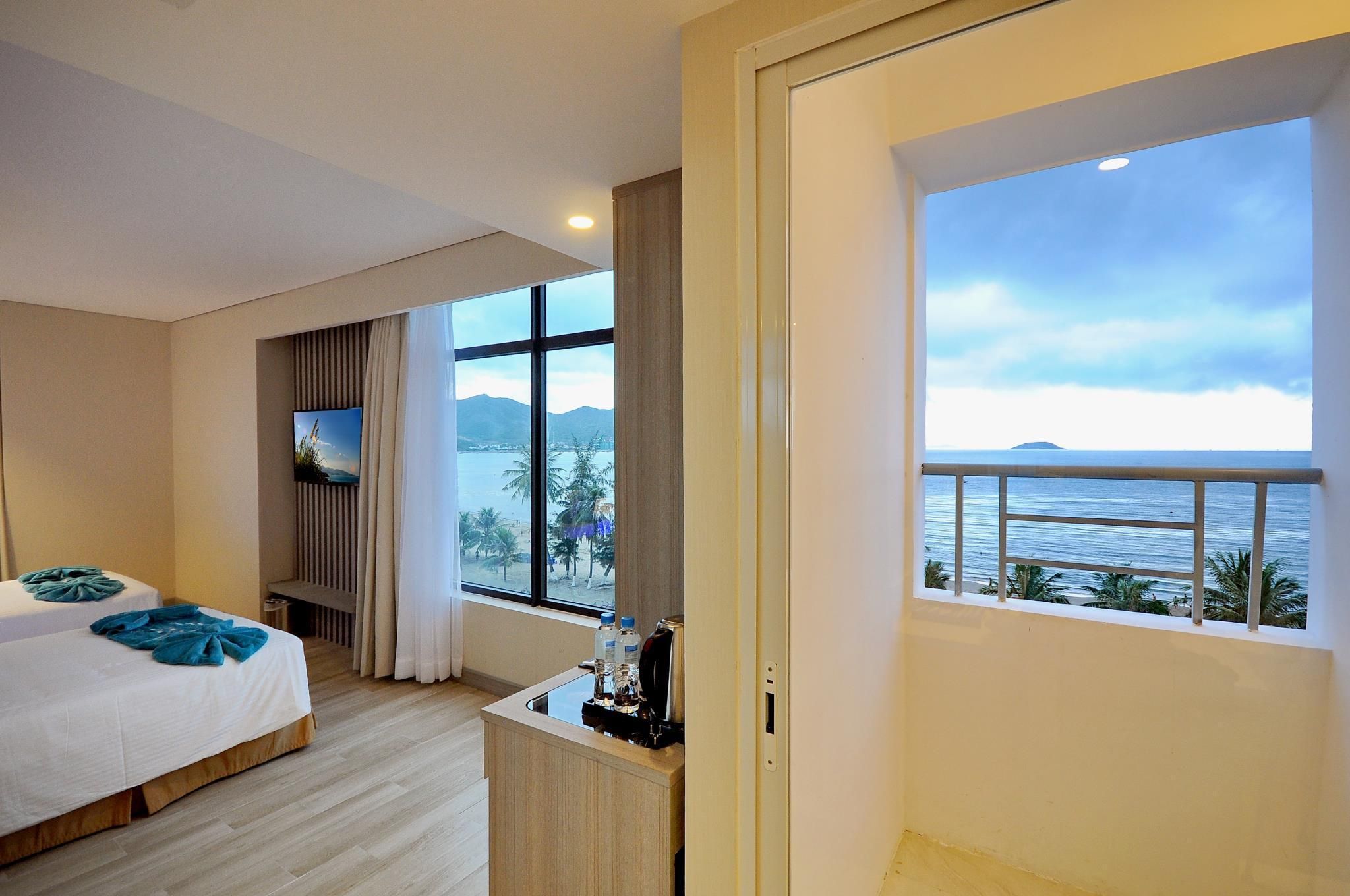 Senior Deluxe Sea View