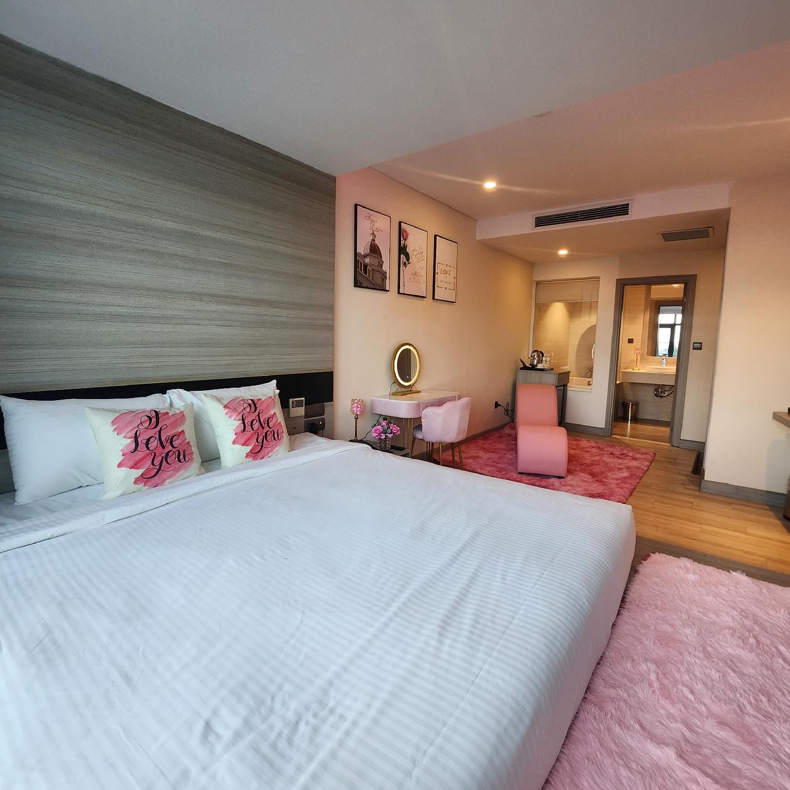Love Room