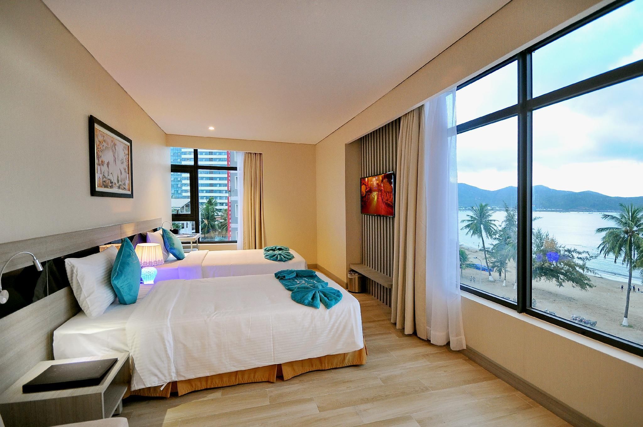 Senior Deluxe Sea View