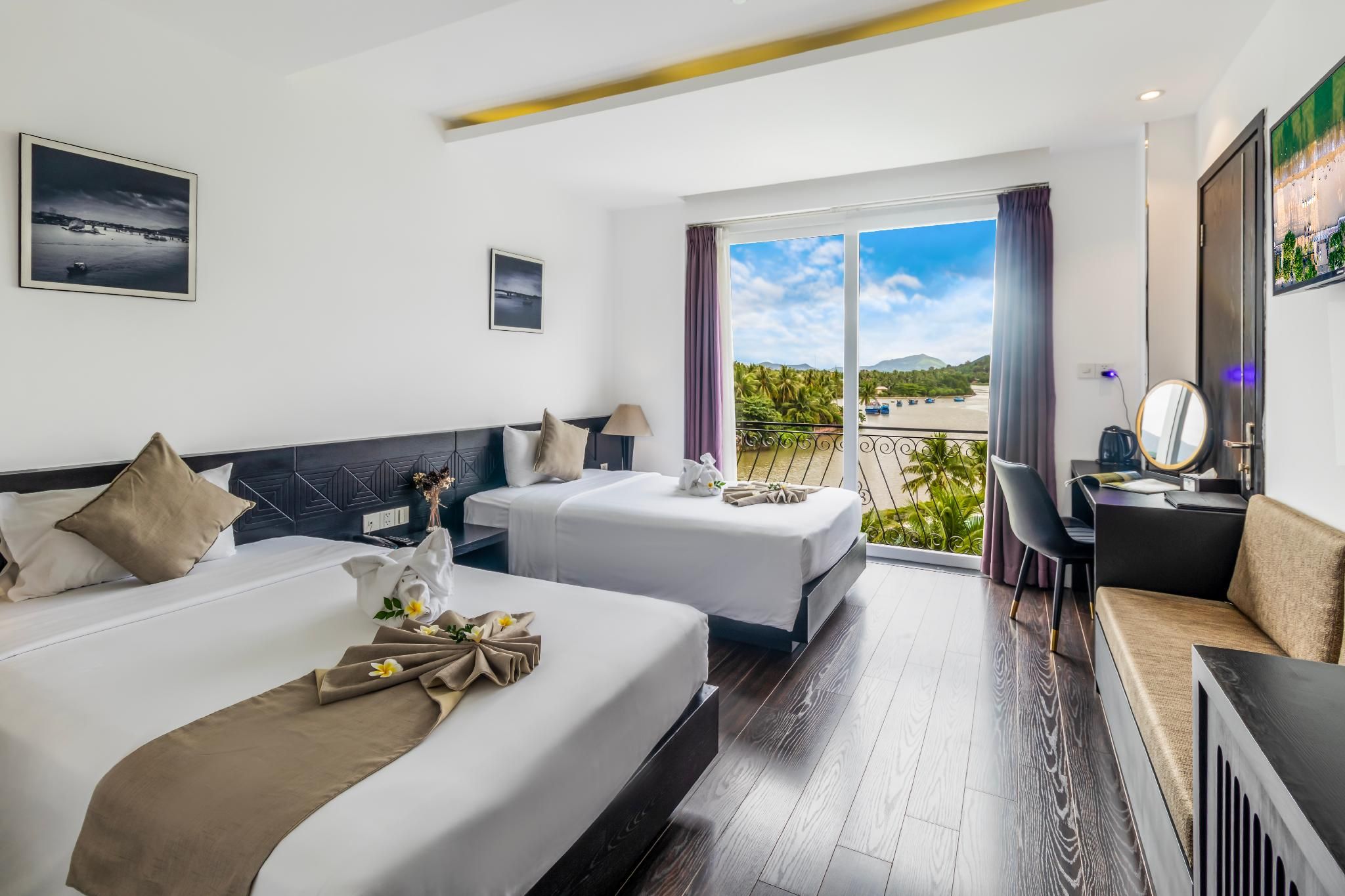 Premier Twin Room