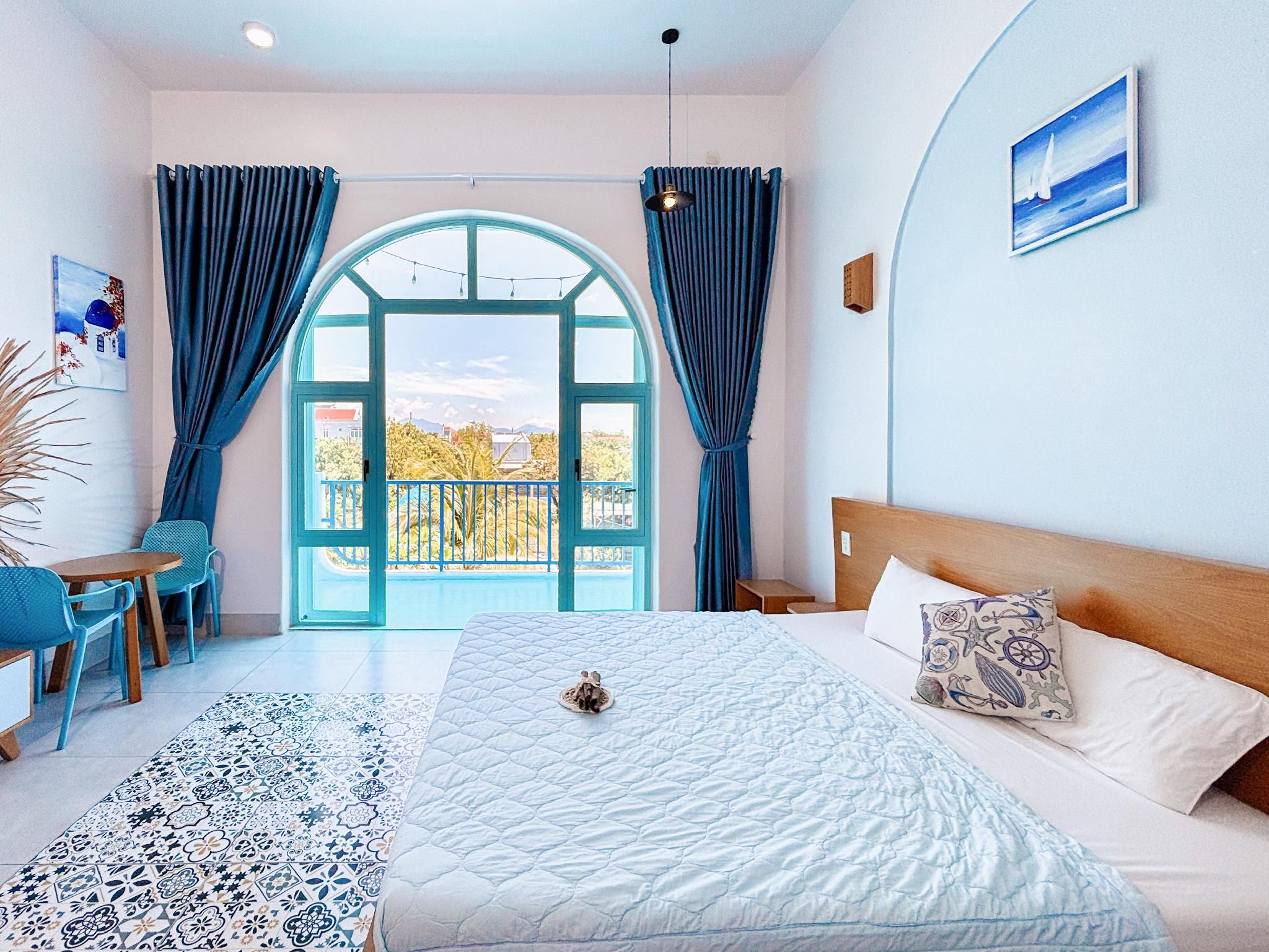 Family Apartment with Garden View