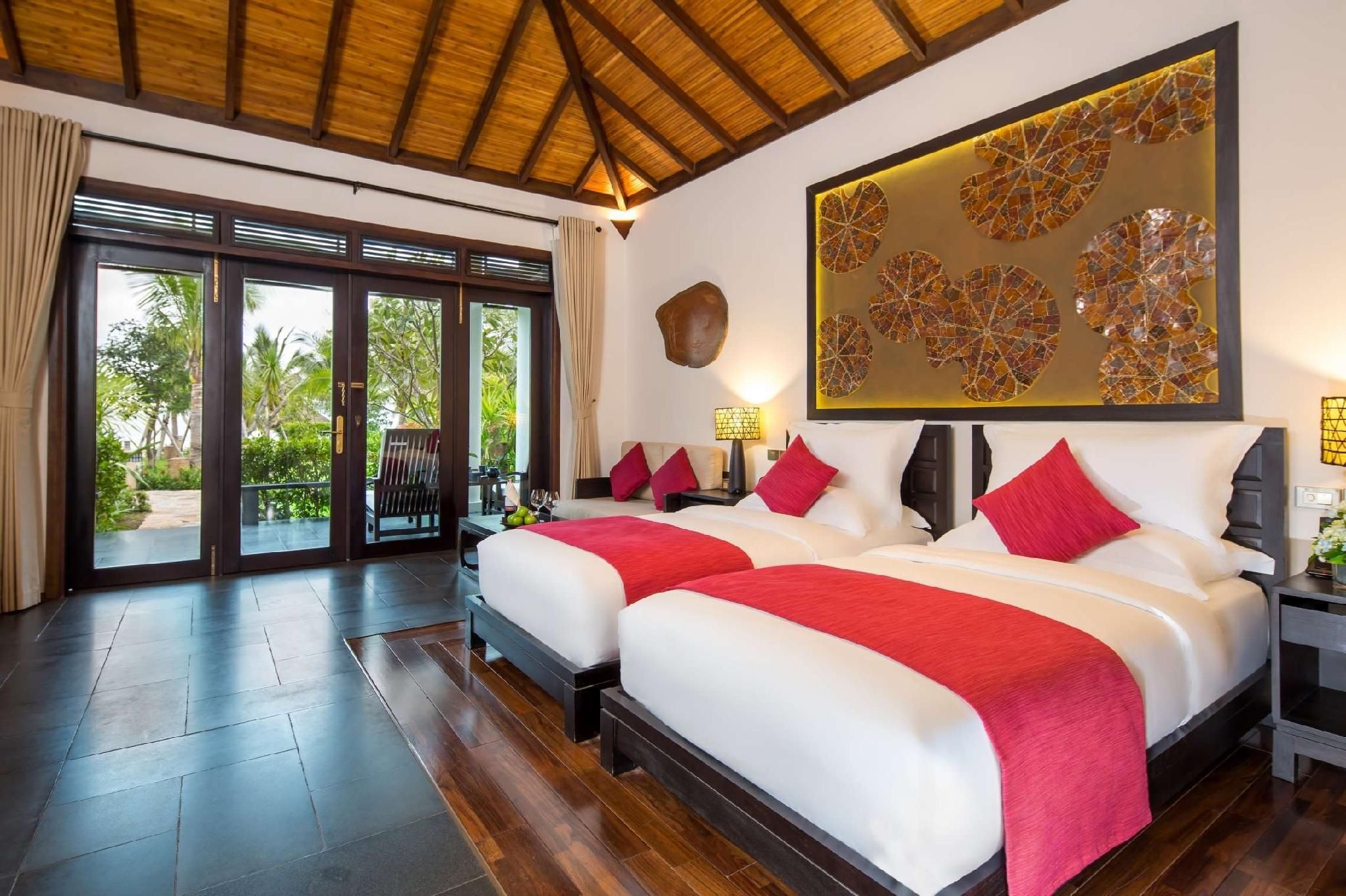 Deluxe Villa Garden View