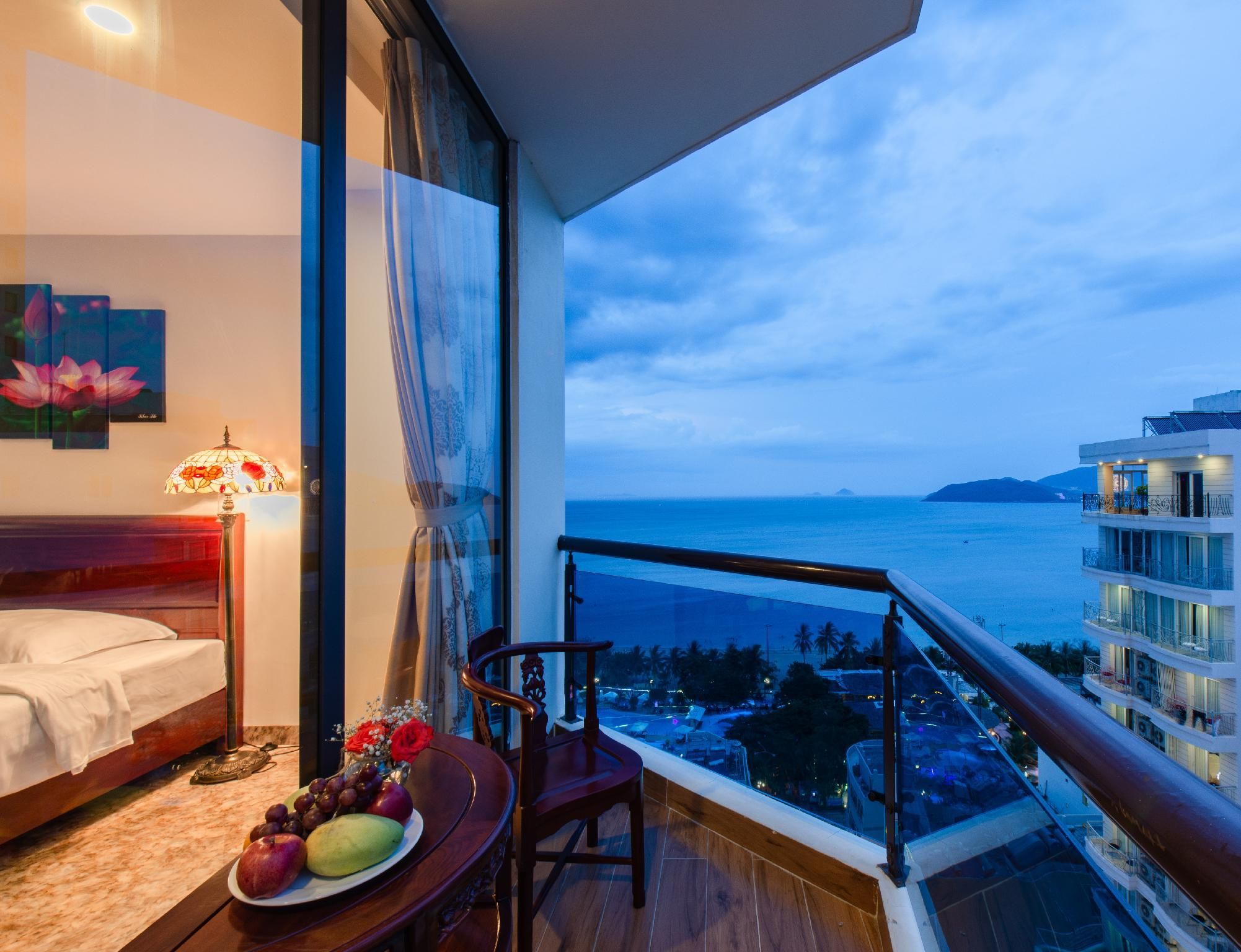 Junior Suite with Balcony