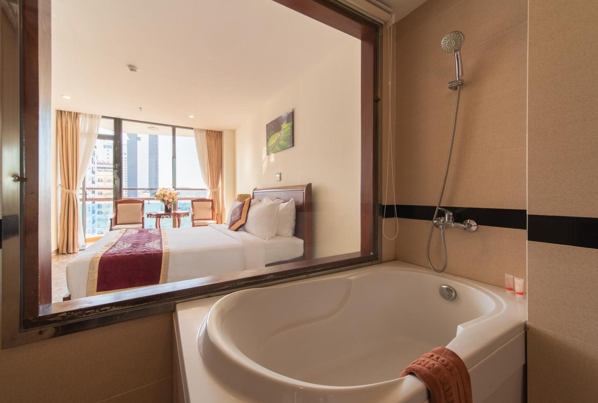 Deluxe Double Balcony City View