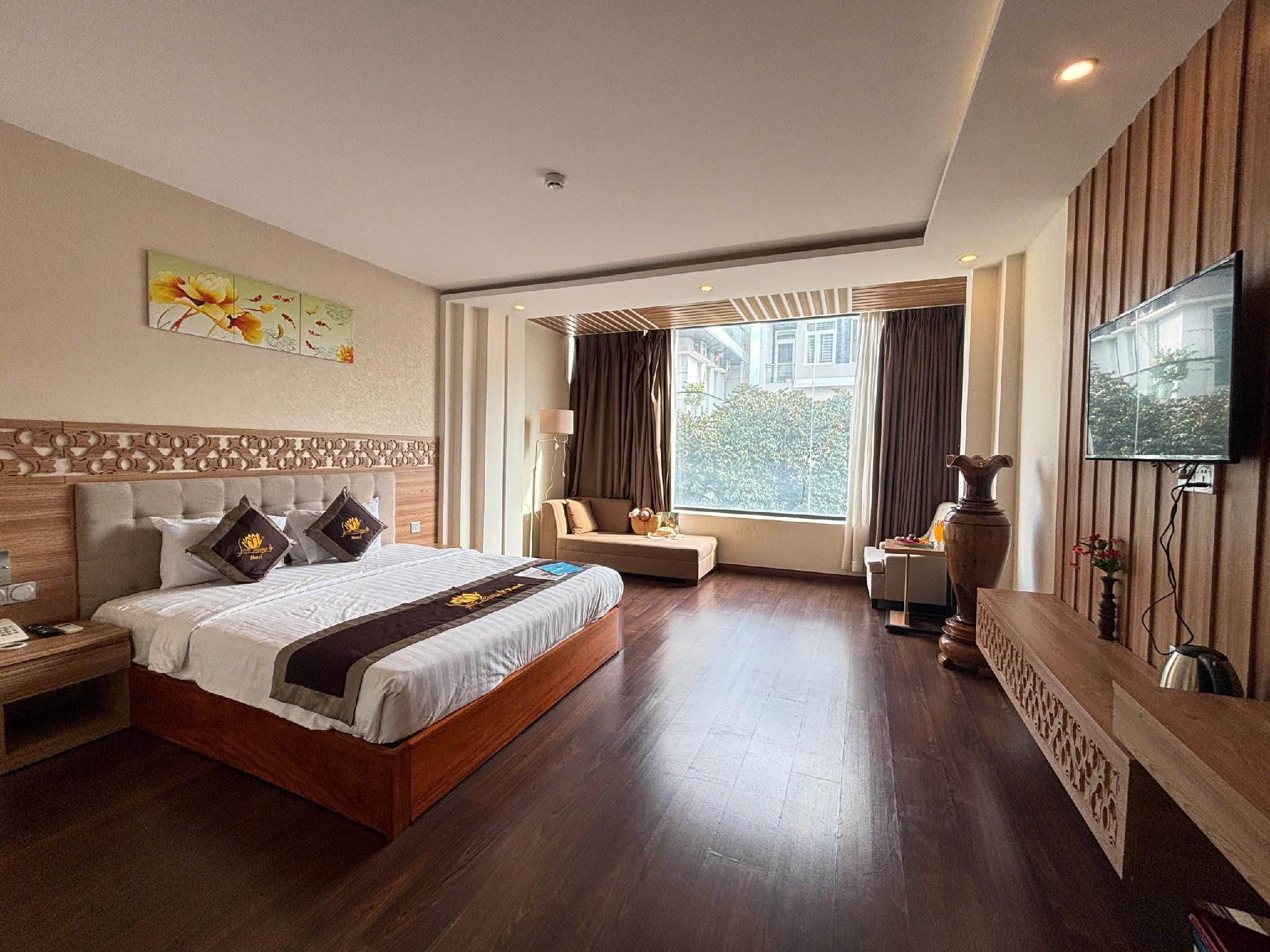 Premier City View Room
