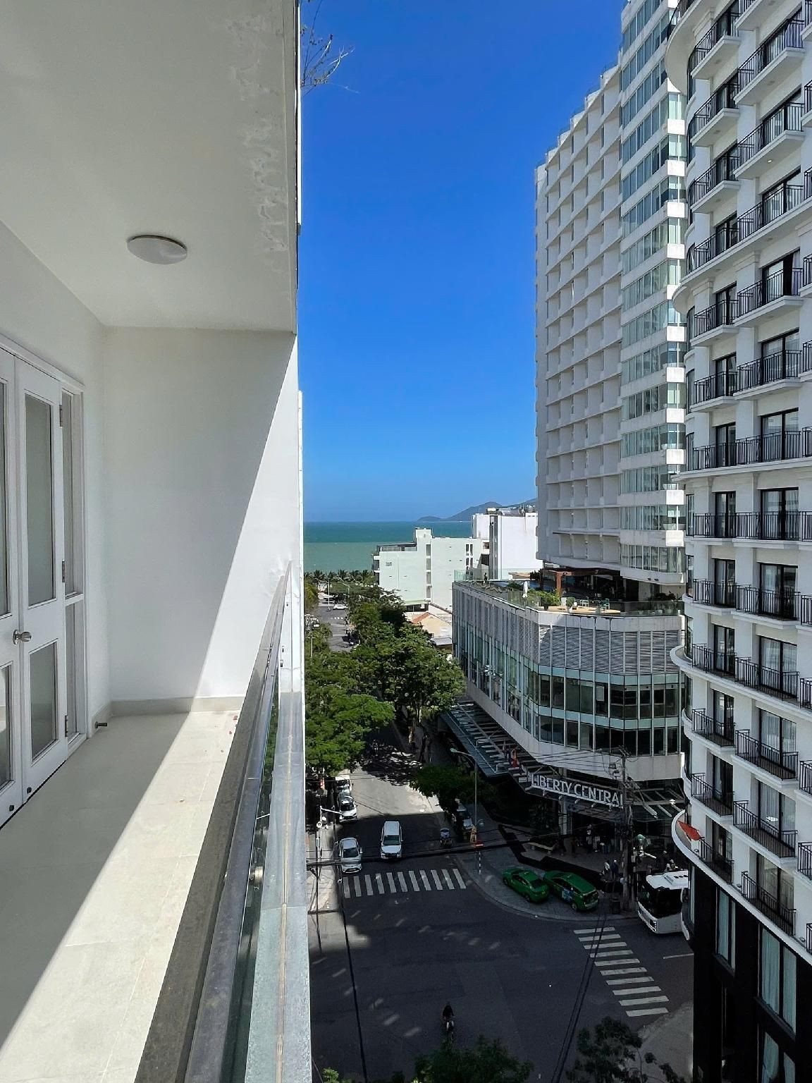 Deluxe City View with King Bed