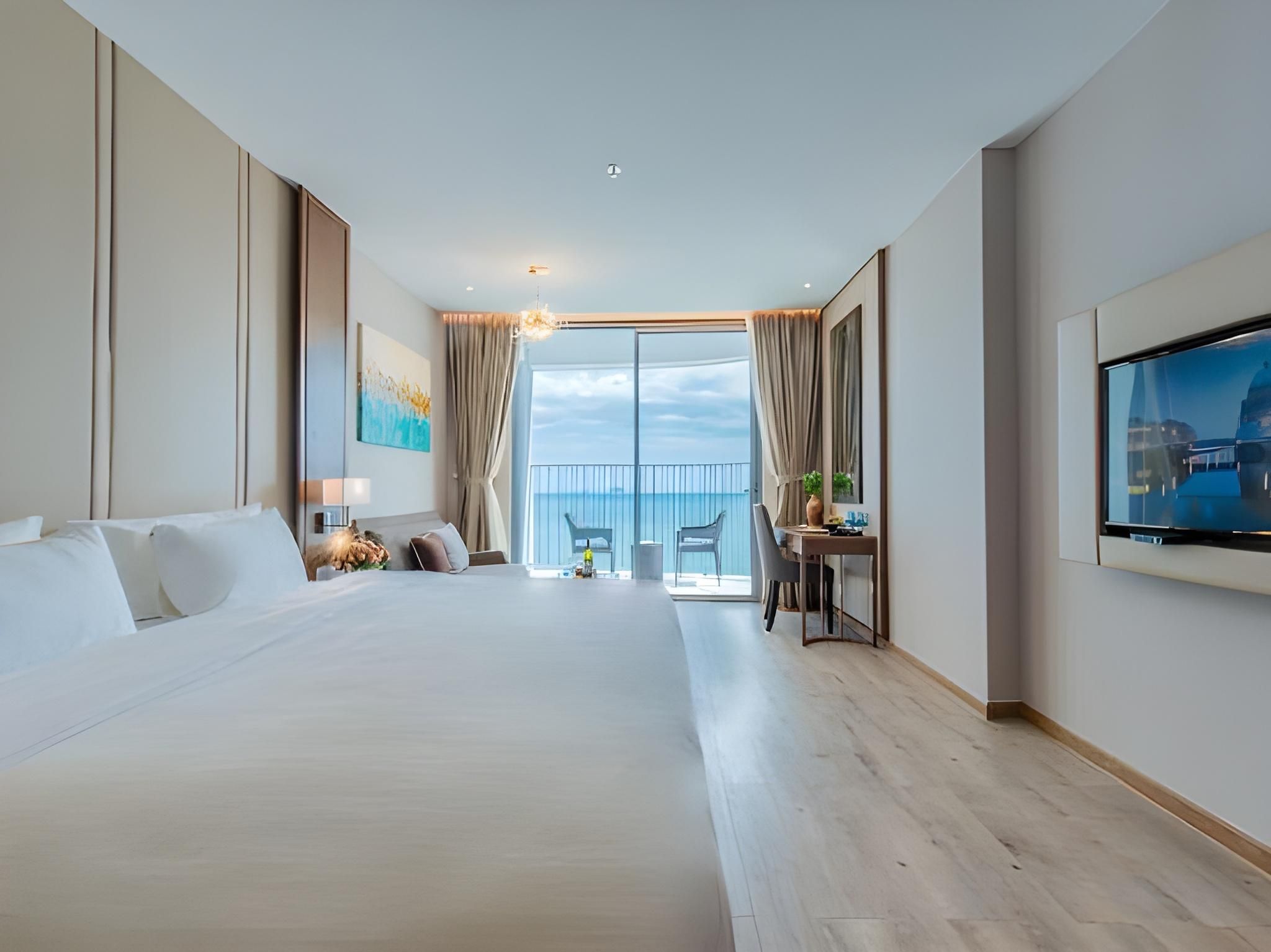 Deluxe Sea View Room