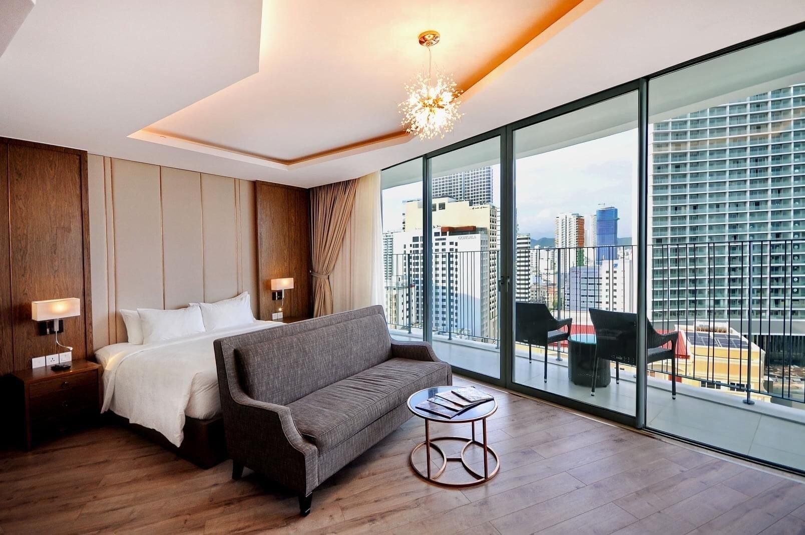 Executive Ocean View Room with Balcony