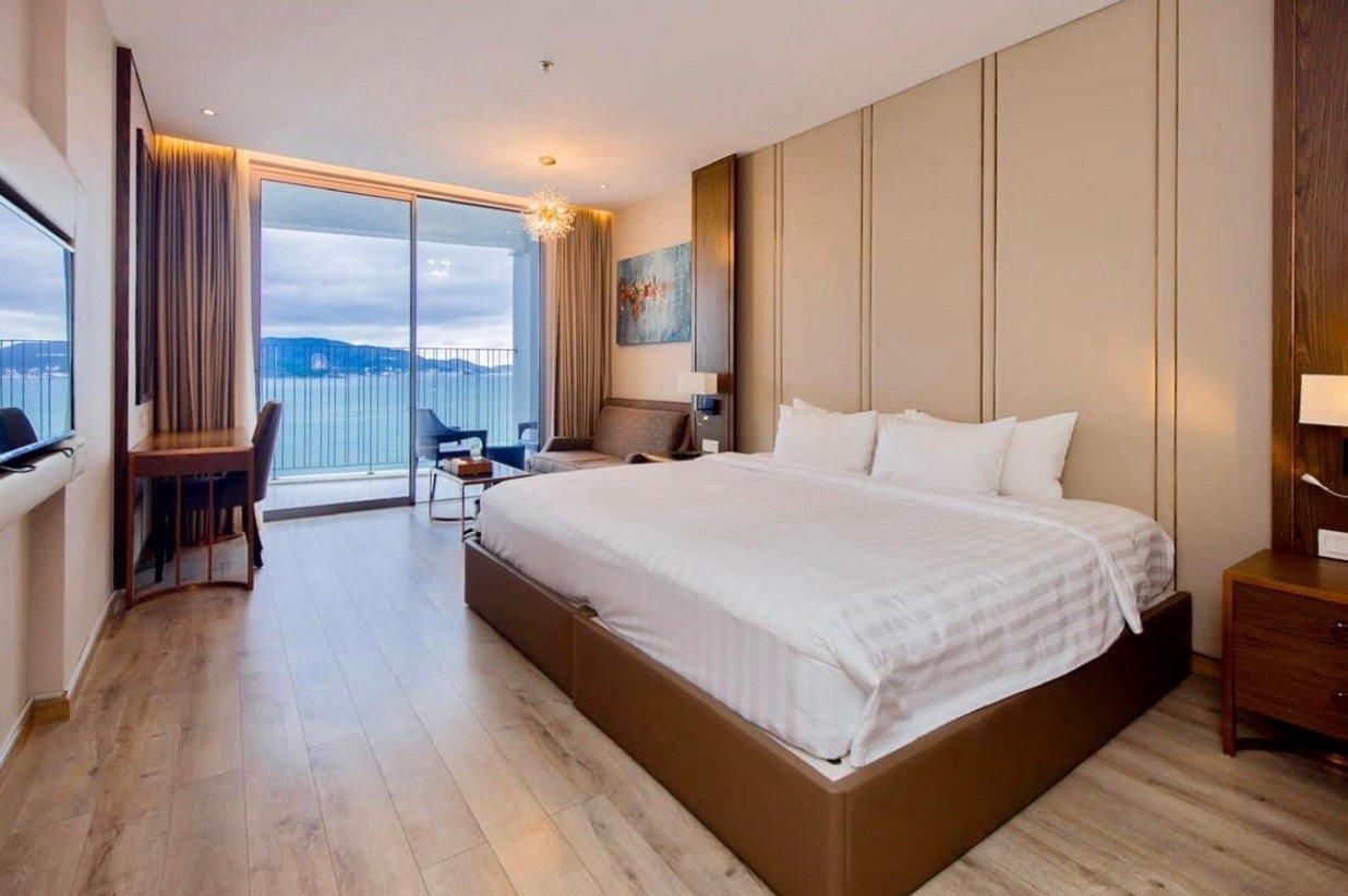 Deluxe Ocean View Double Room with Terrace