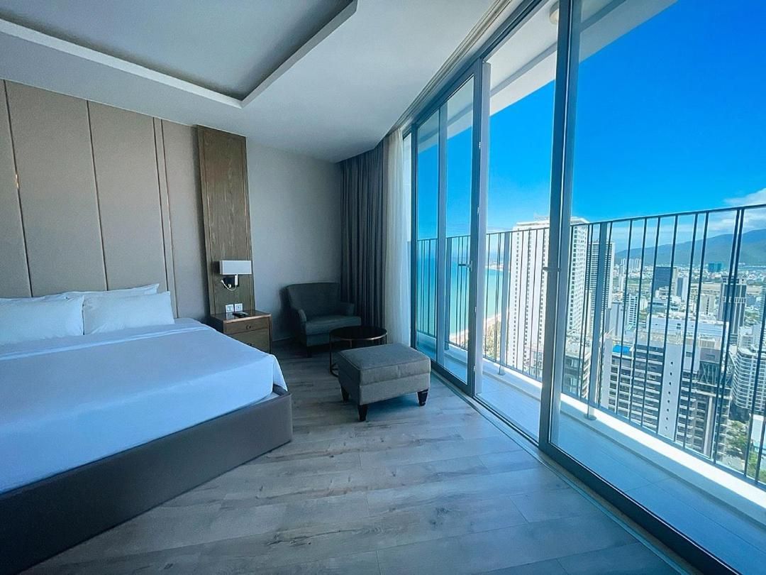 Partial Ocean View Suite