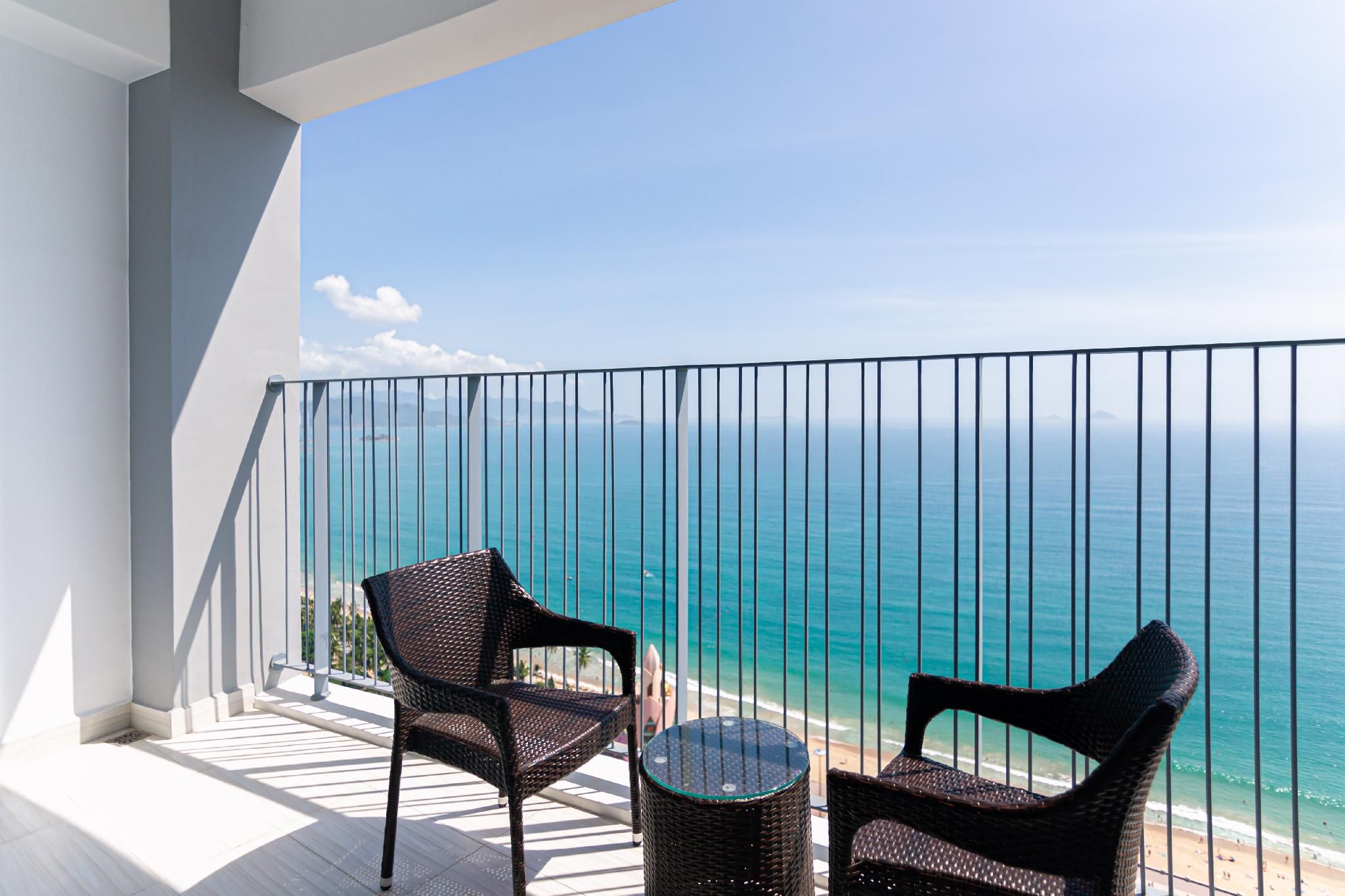 Sea View Studio with Balcony