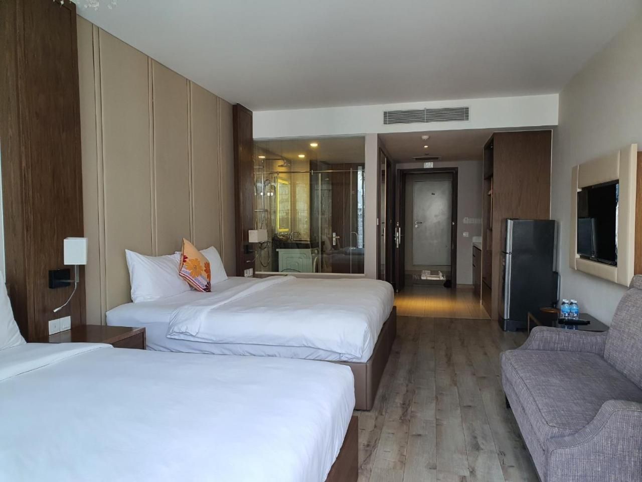 Deluxe Family Suite
