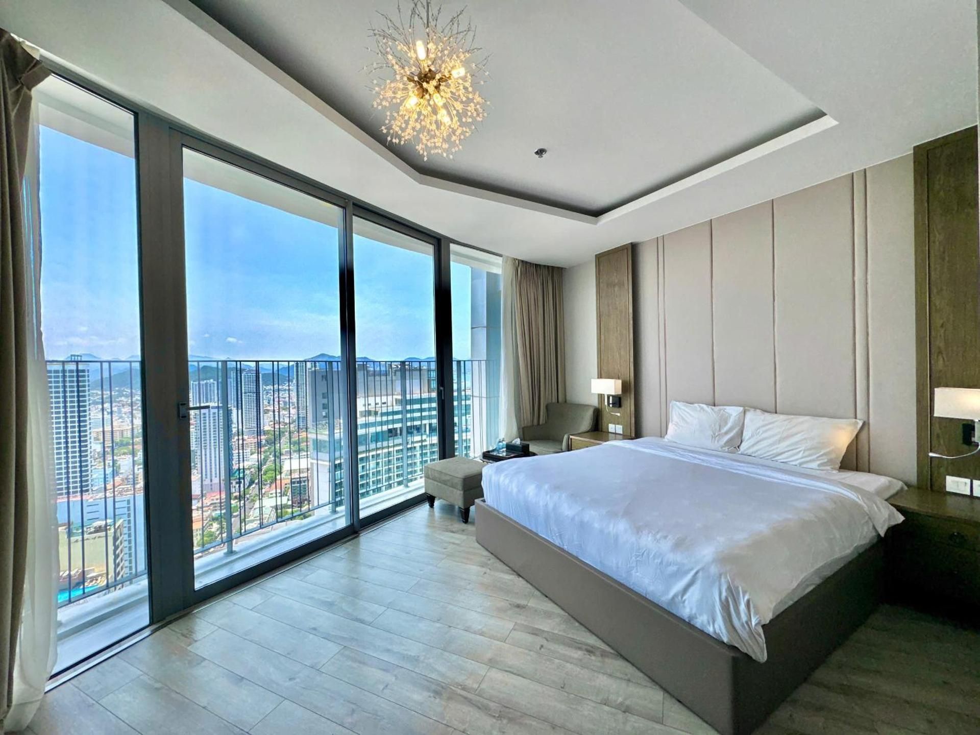 Deluxe Double Room with Bath