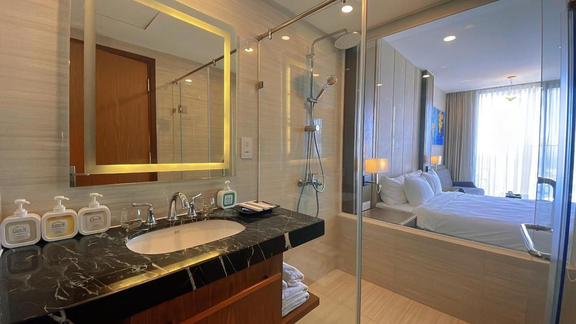 One Bedroom Deluxe Mountain View