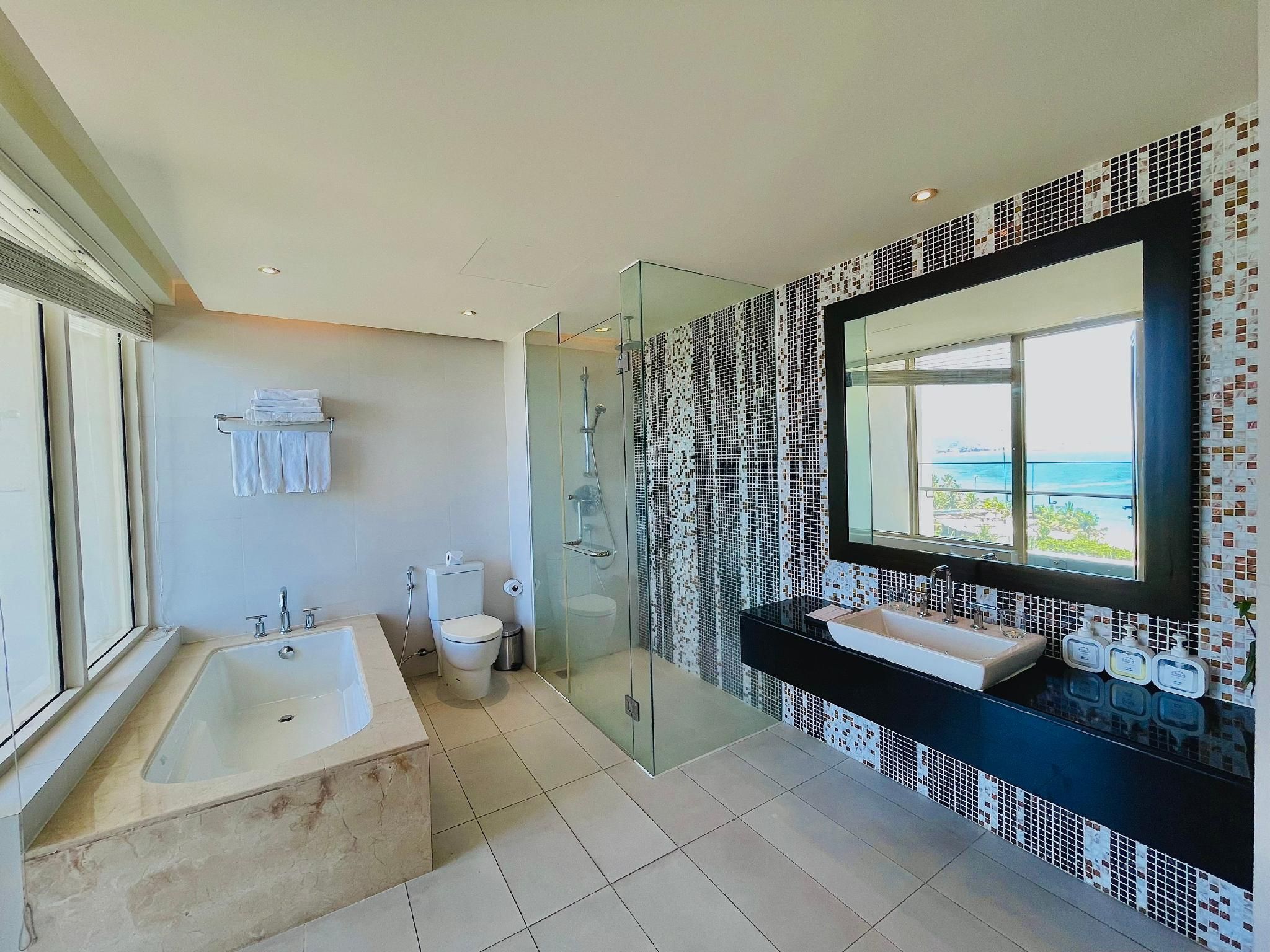 Superior Suite with Sea View