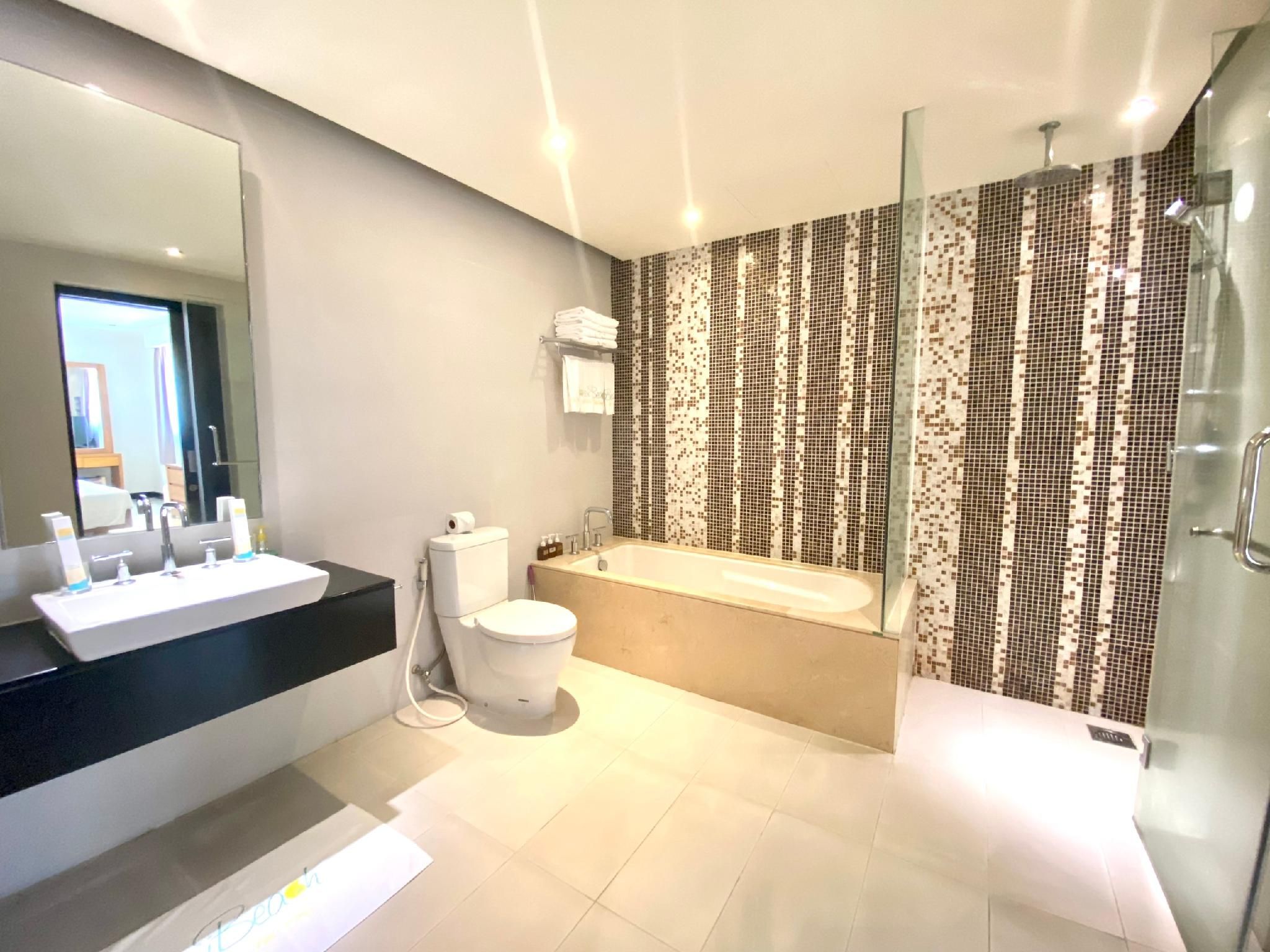 Junior Suite with Ocean View