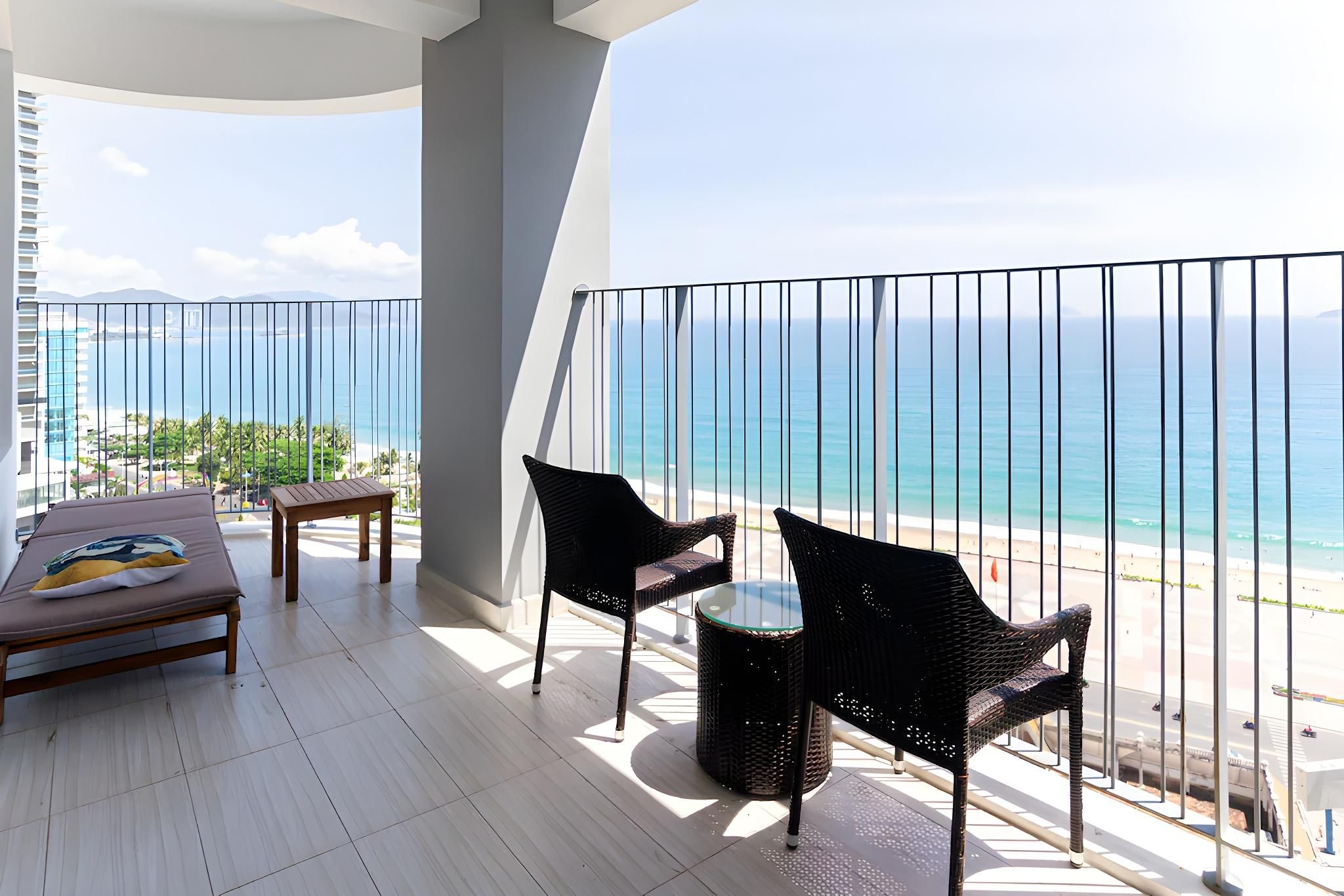 Two Bedroom Interconnected Pool Room - Sea View