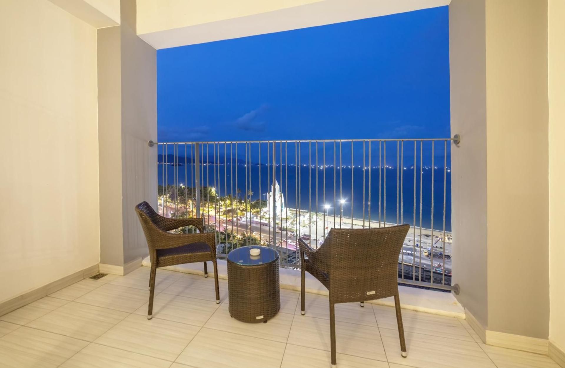 Studio with Sea View