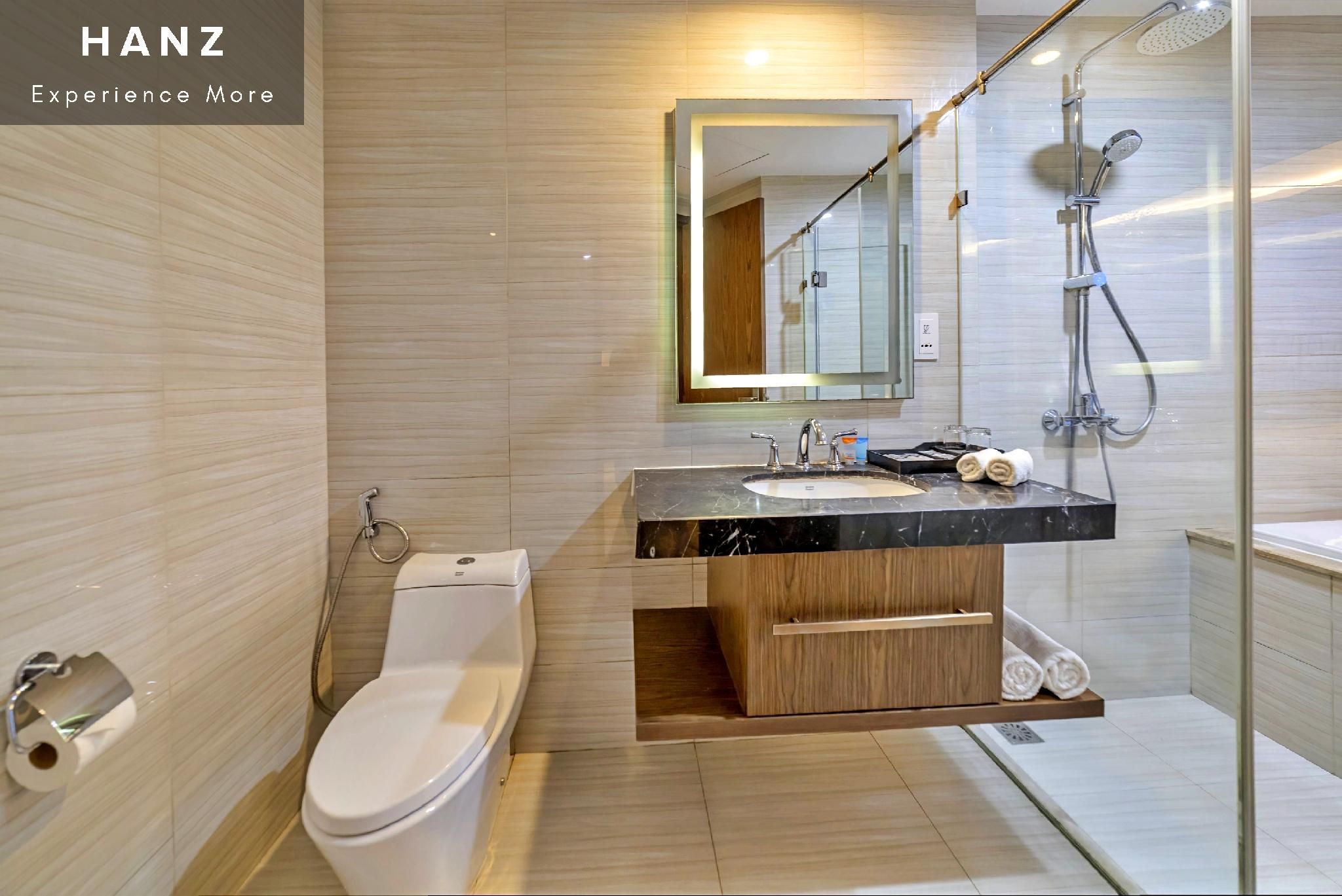 Premier Ocean Suite