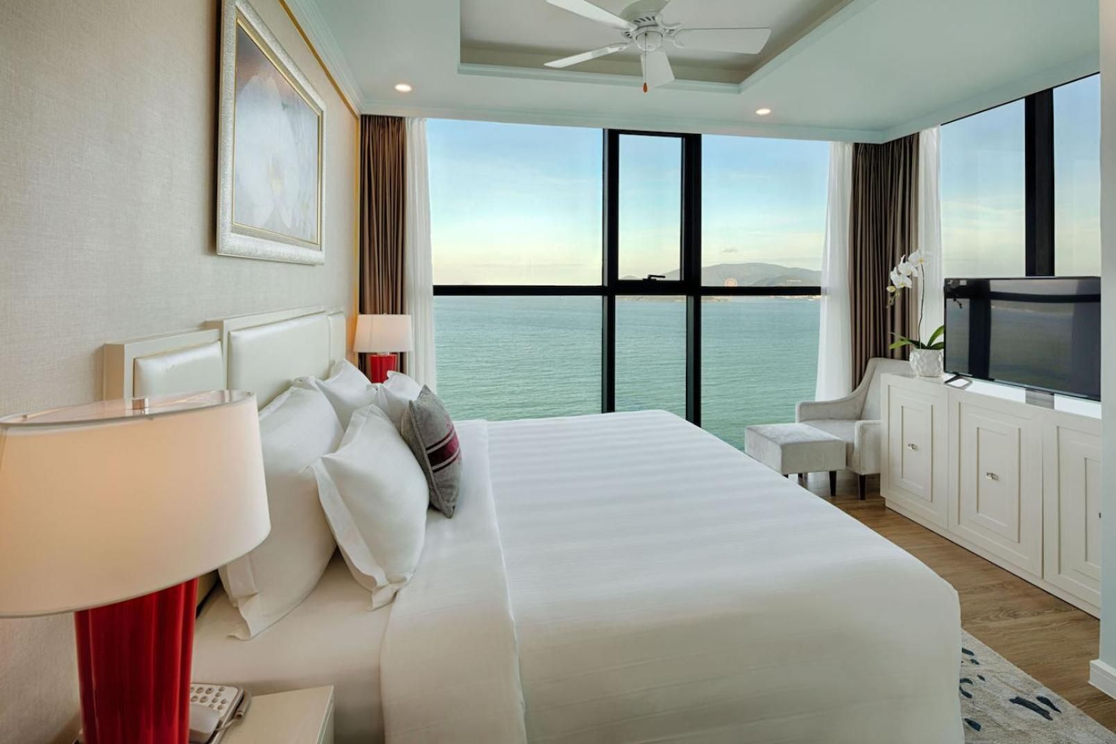 2 Bedroom Ocean View