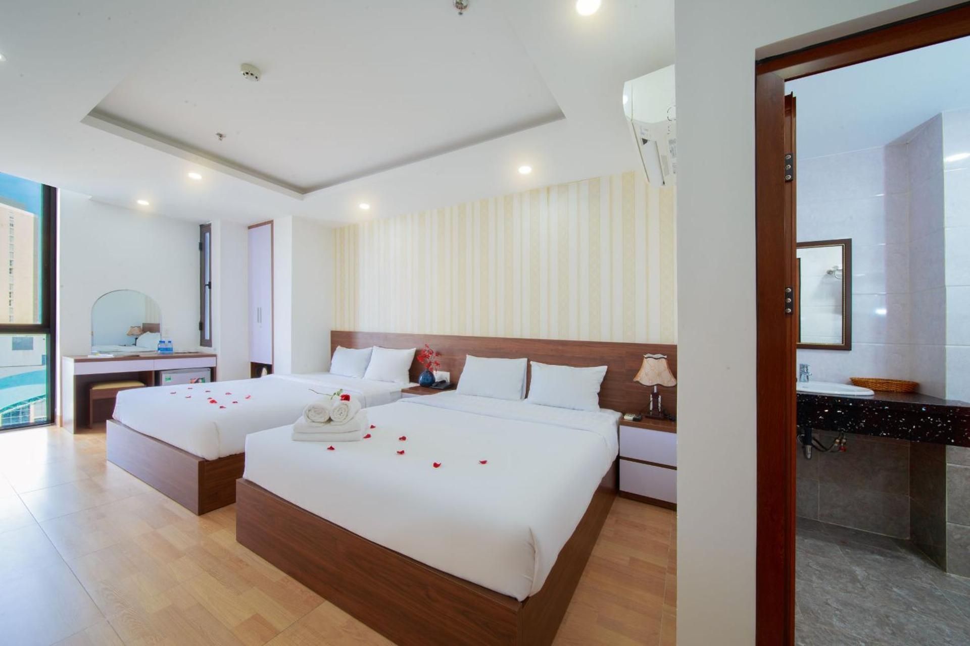 Deluxe Family Twin Room City View