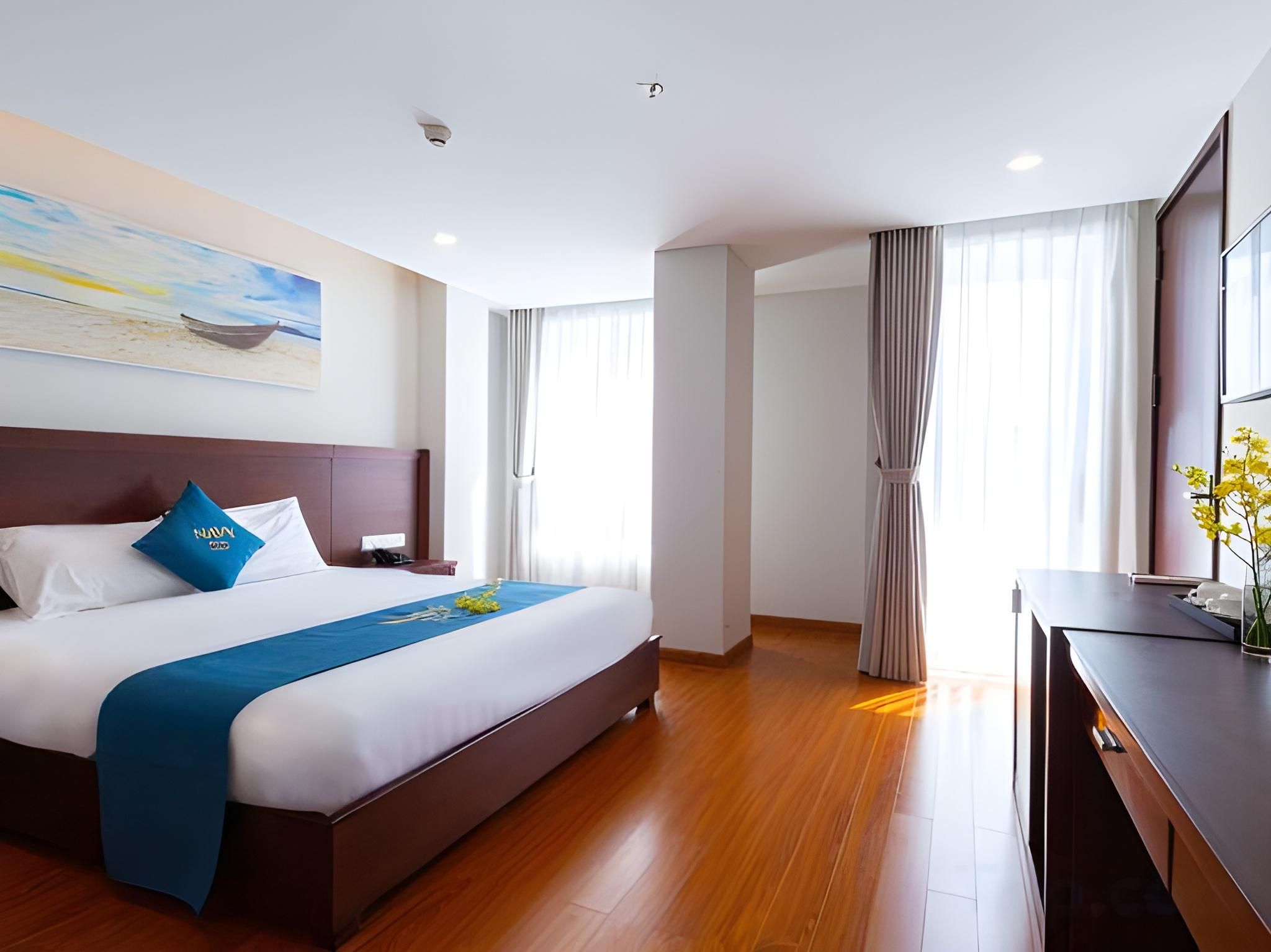 Premier City View Twin Room with Balcony