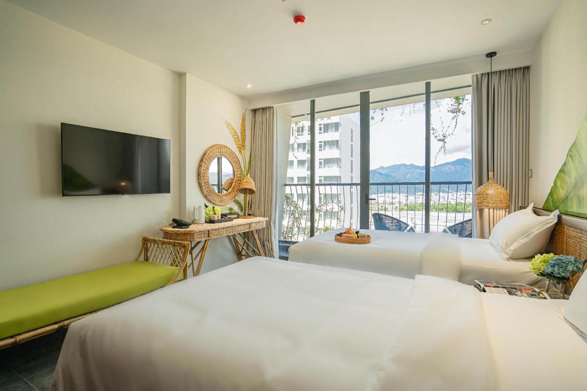 Deluxe Twin Room with Sea View