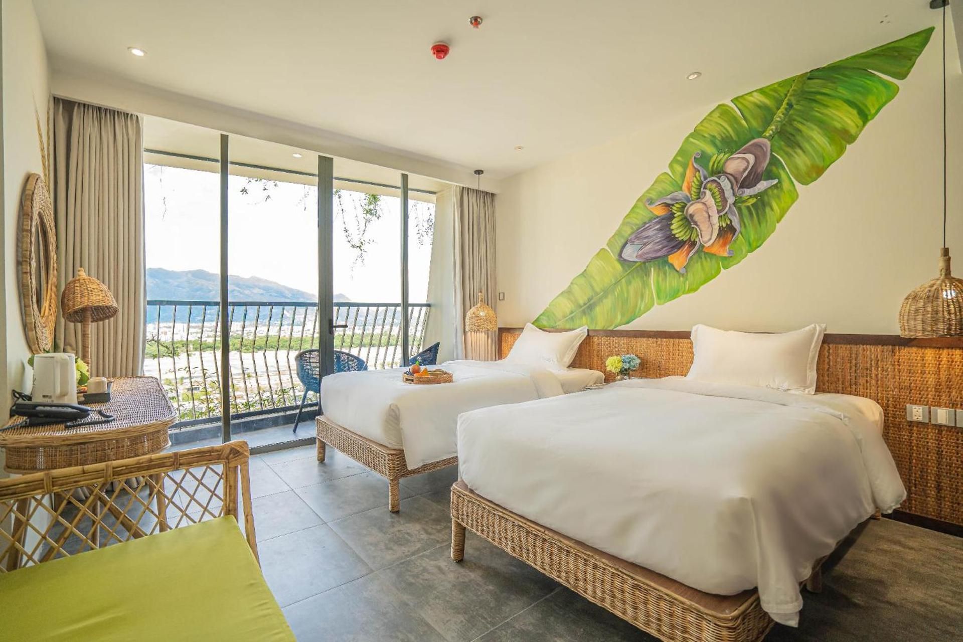 Deluxe Twin Room with Sea View