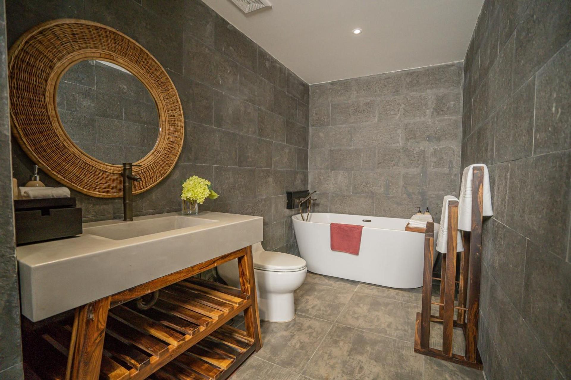 The Signature Hotel Nha Trang Banana Oasis Twin 3