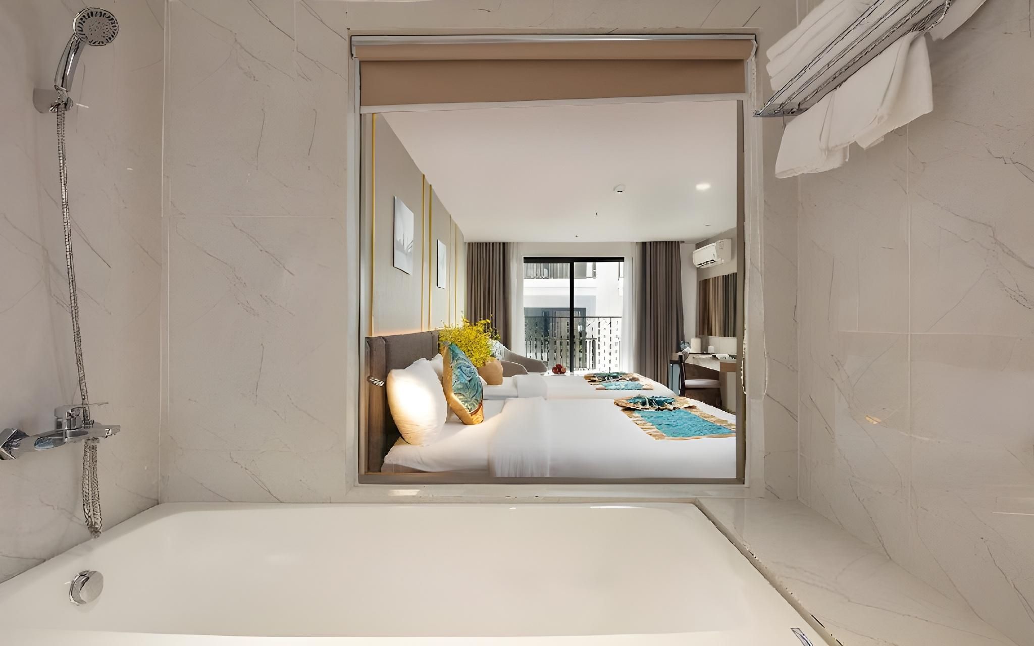 Triple Room Sea View
