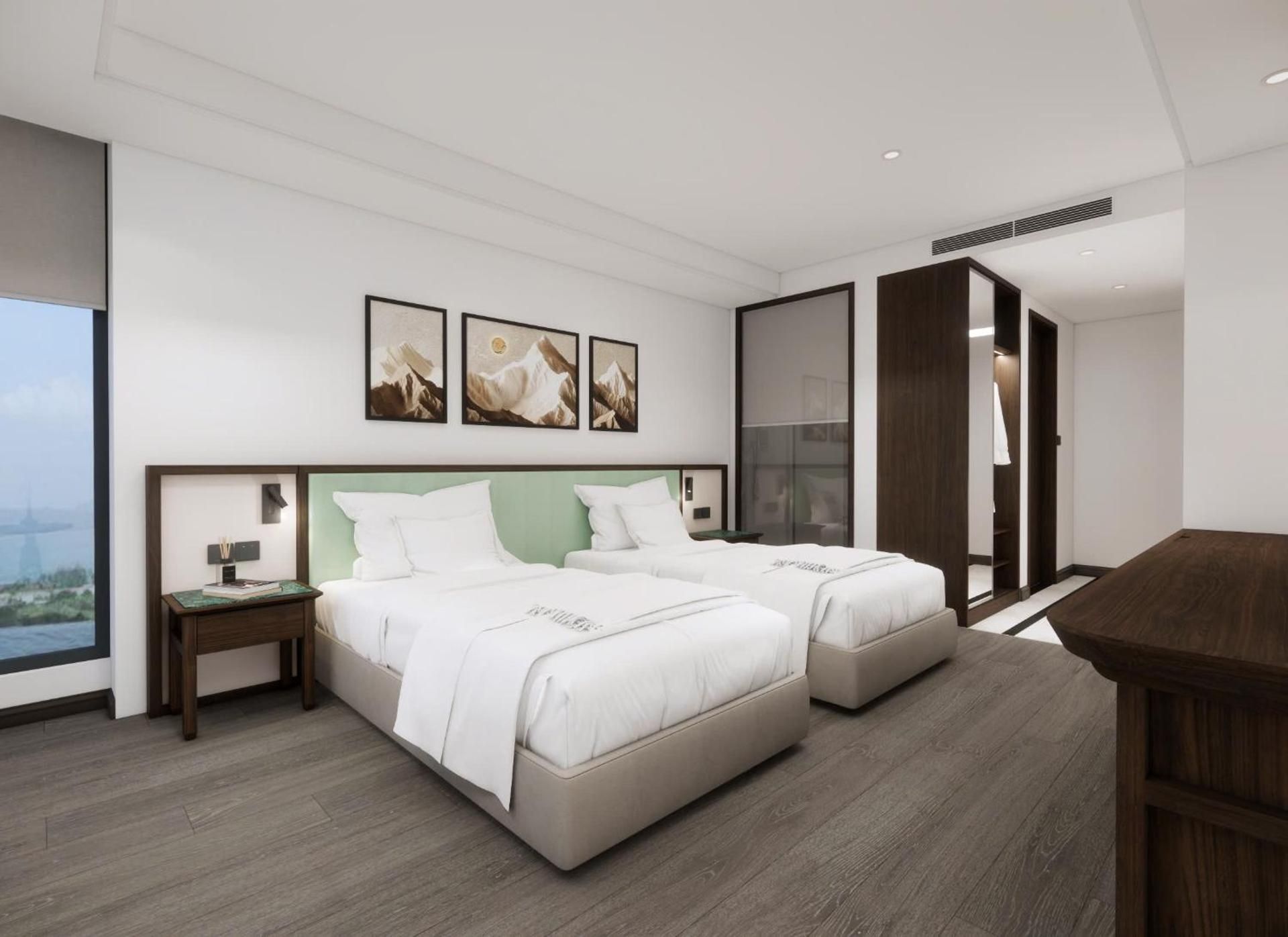 Signature Partial Seaview Double with balcony