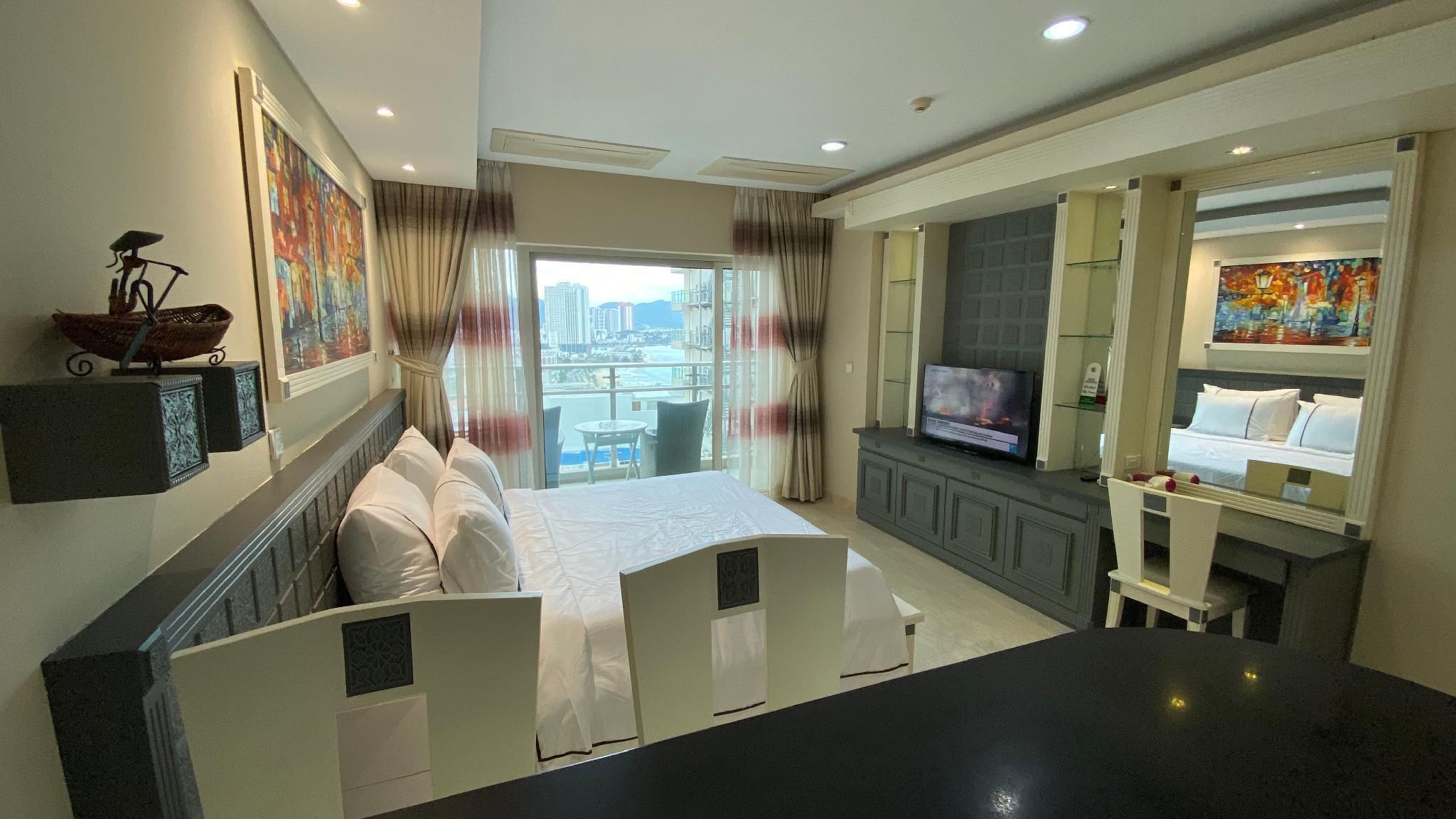 Standard Studio with Balcony