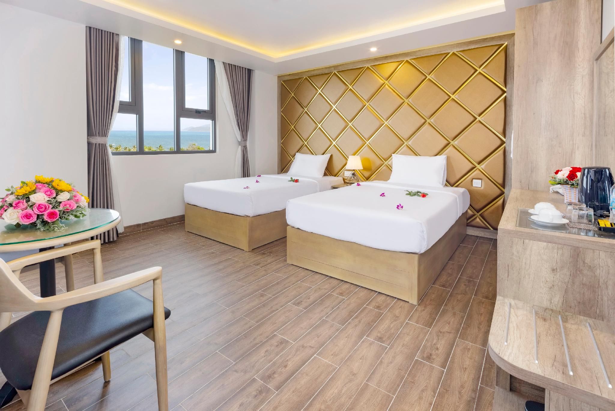 Deluxe Sea View Twin Room