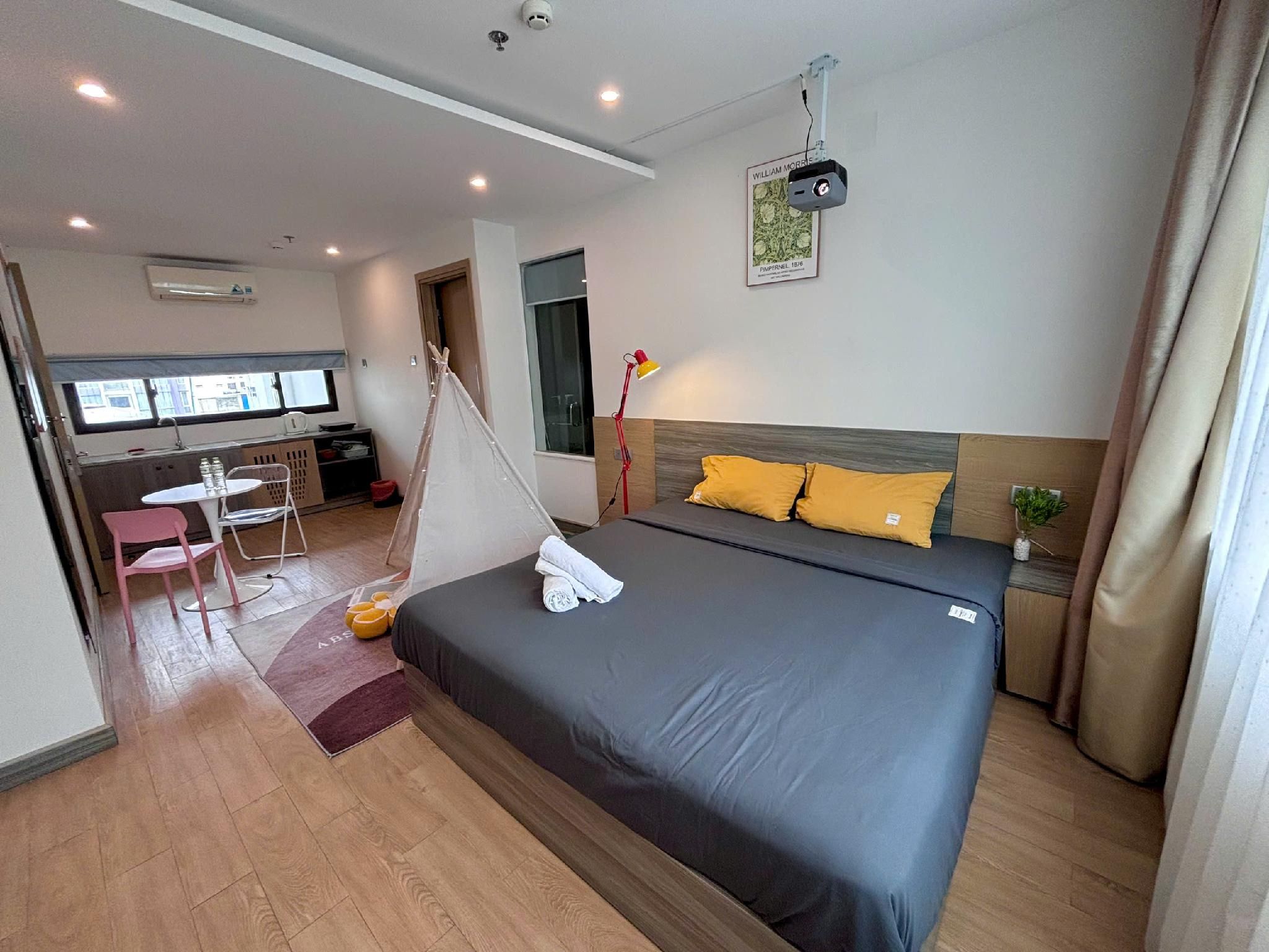 Lovely Room