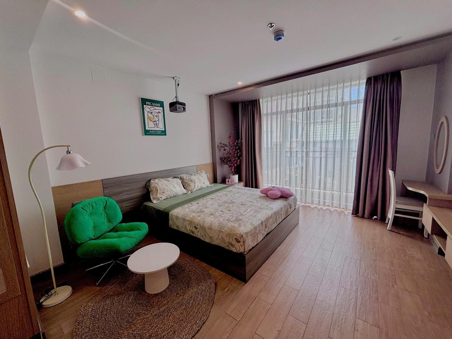 Studio with Balcony